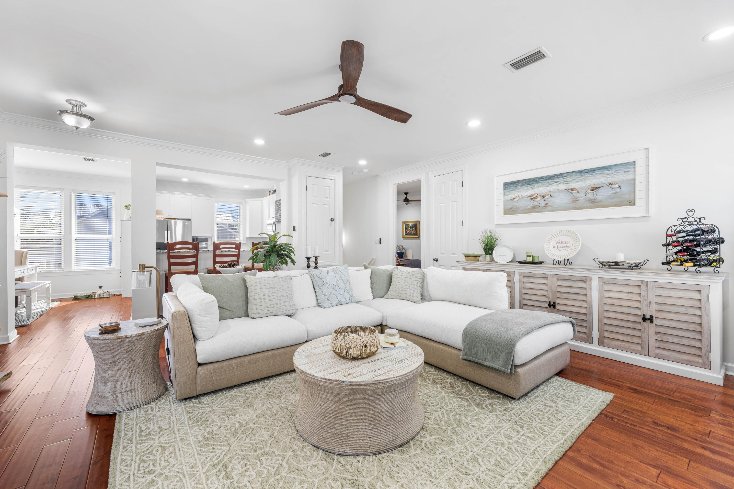 CRYSTAL LAKE - Residential