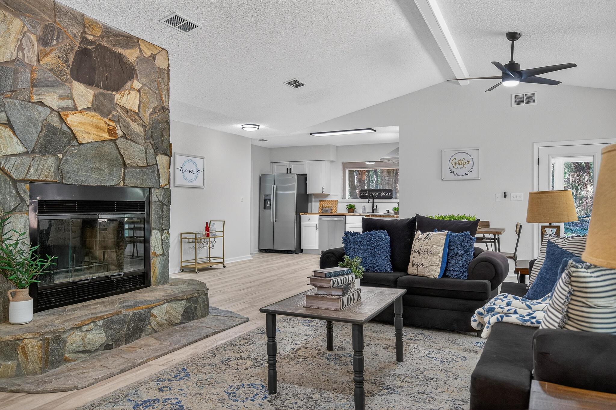 CRESTVIEW - Residential