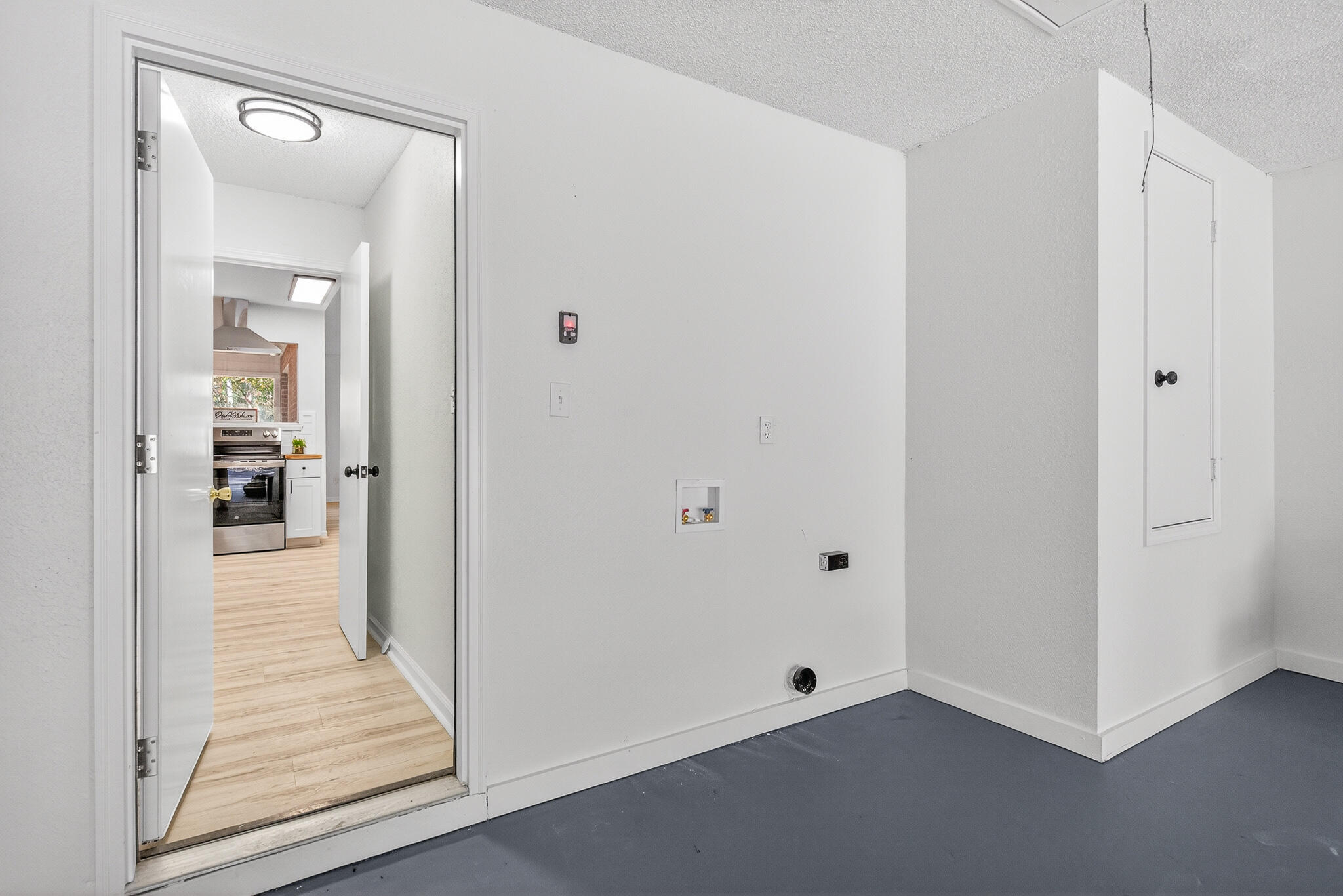 CRESTVIEW - Residential