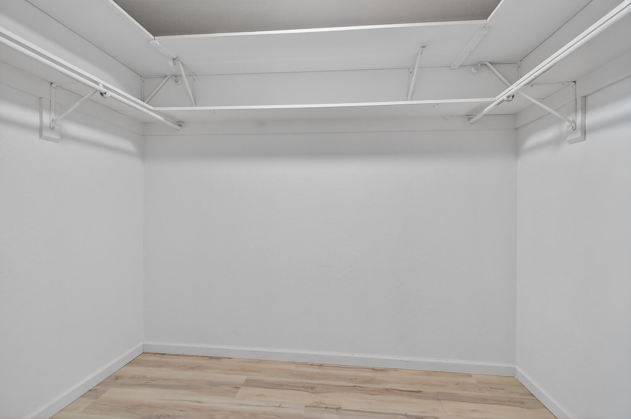 CRESTVIEW - Residential