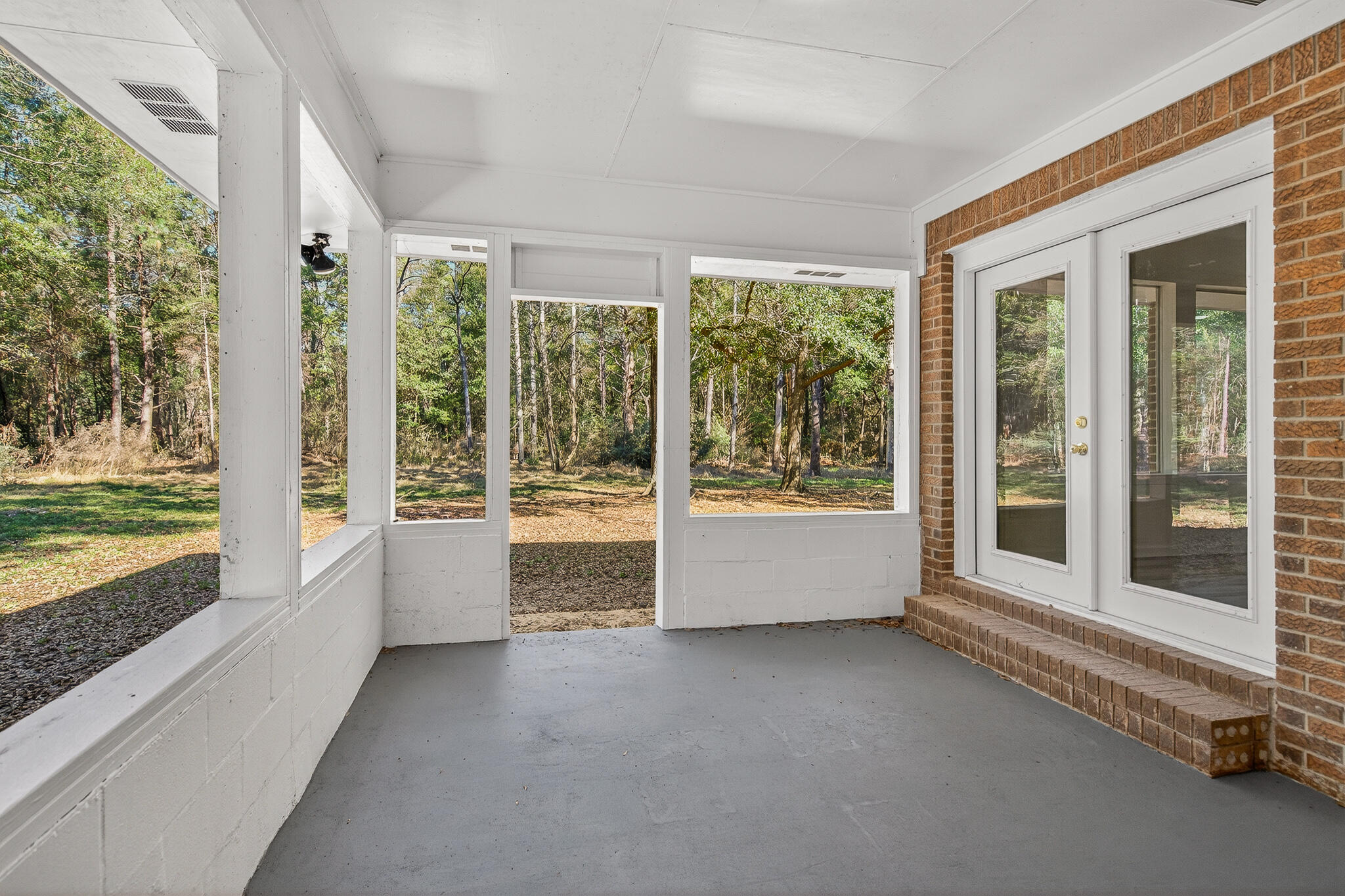 CRESTVIEW - Residential