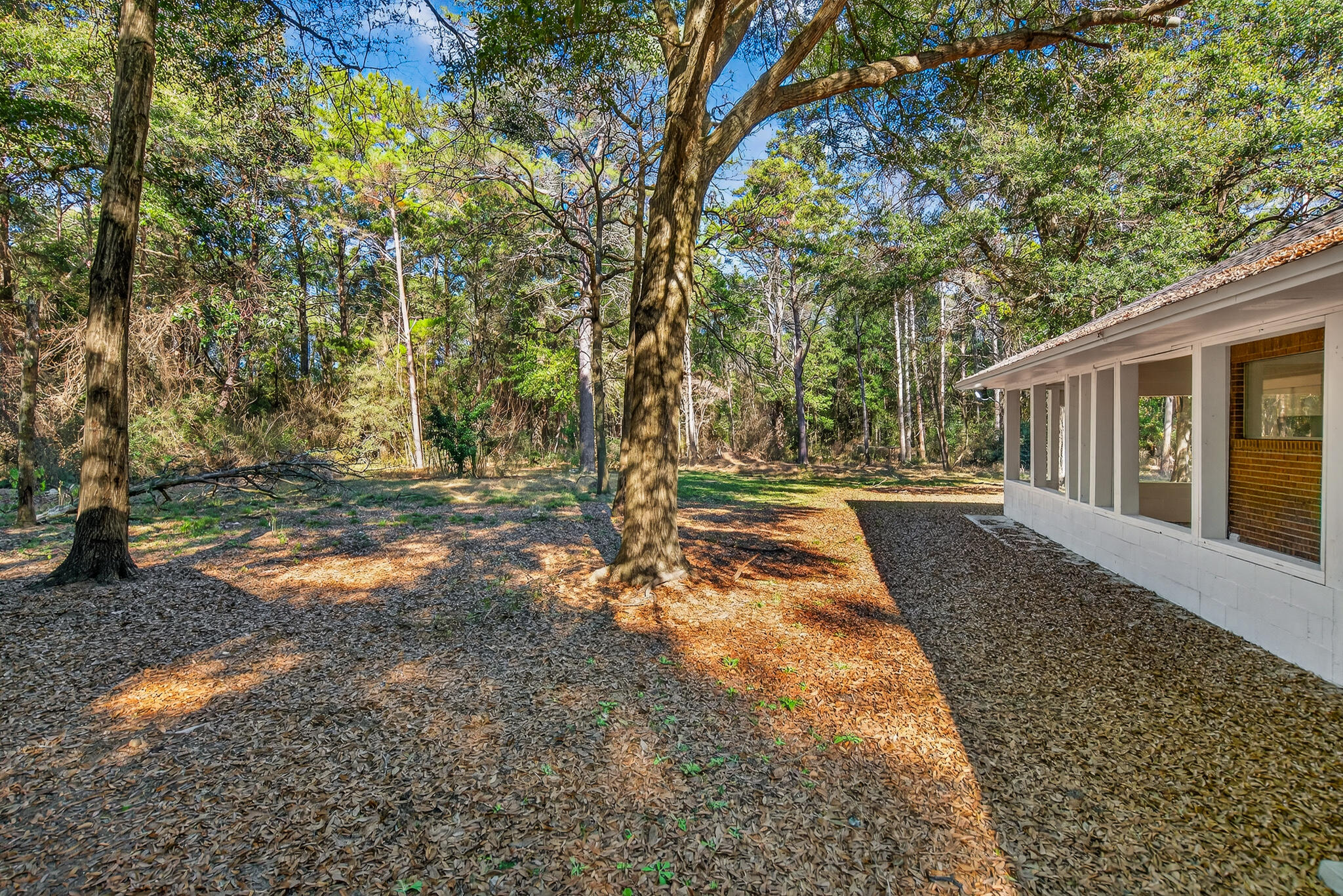 CRESTVIEW - Residential