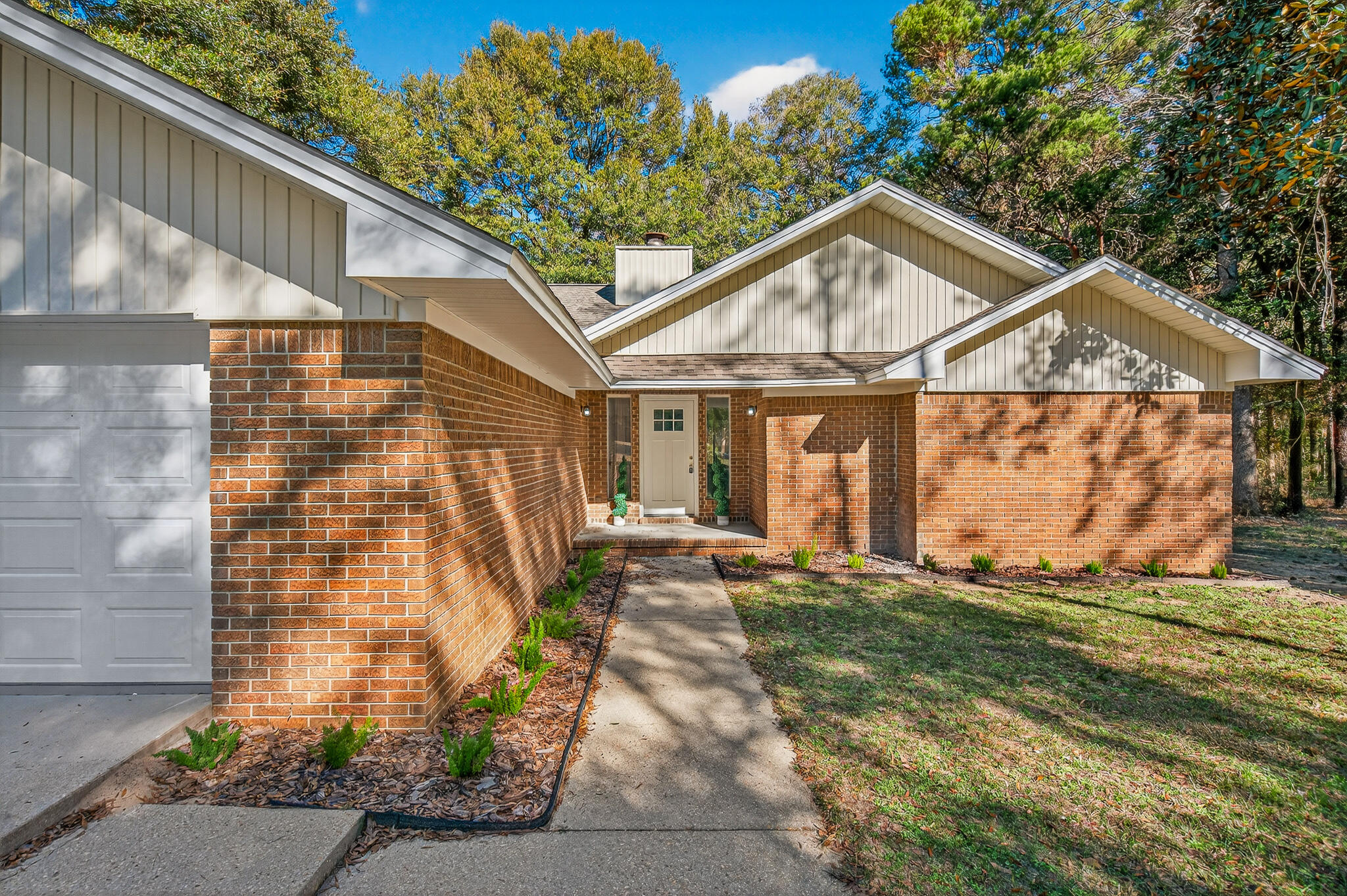 CRESTVIEW - Residential