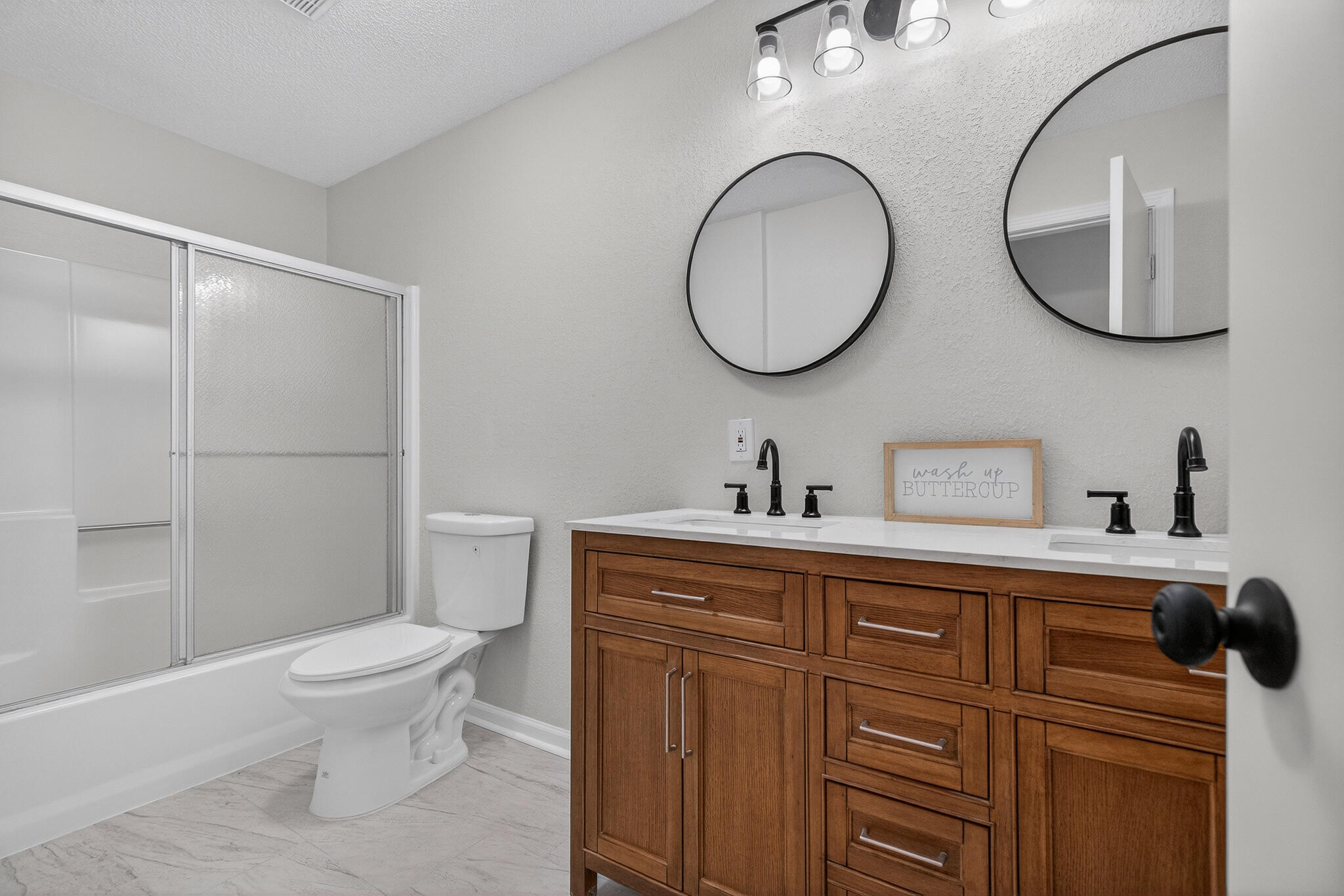 CRESTVIEW - Residential