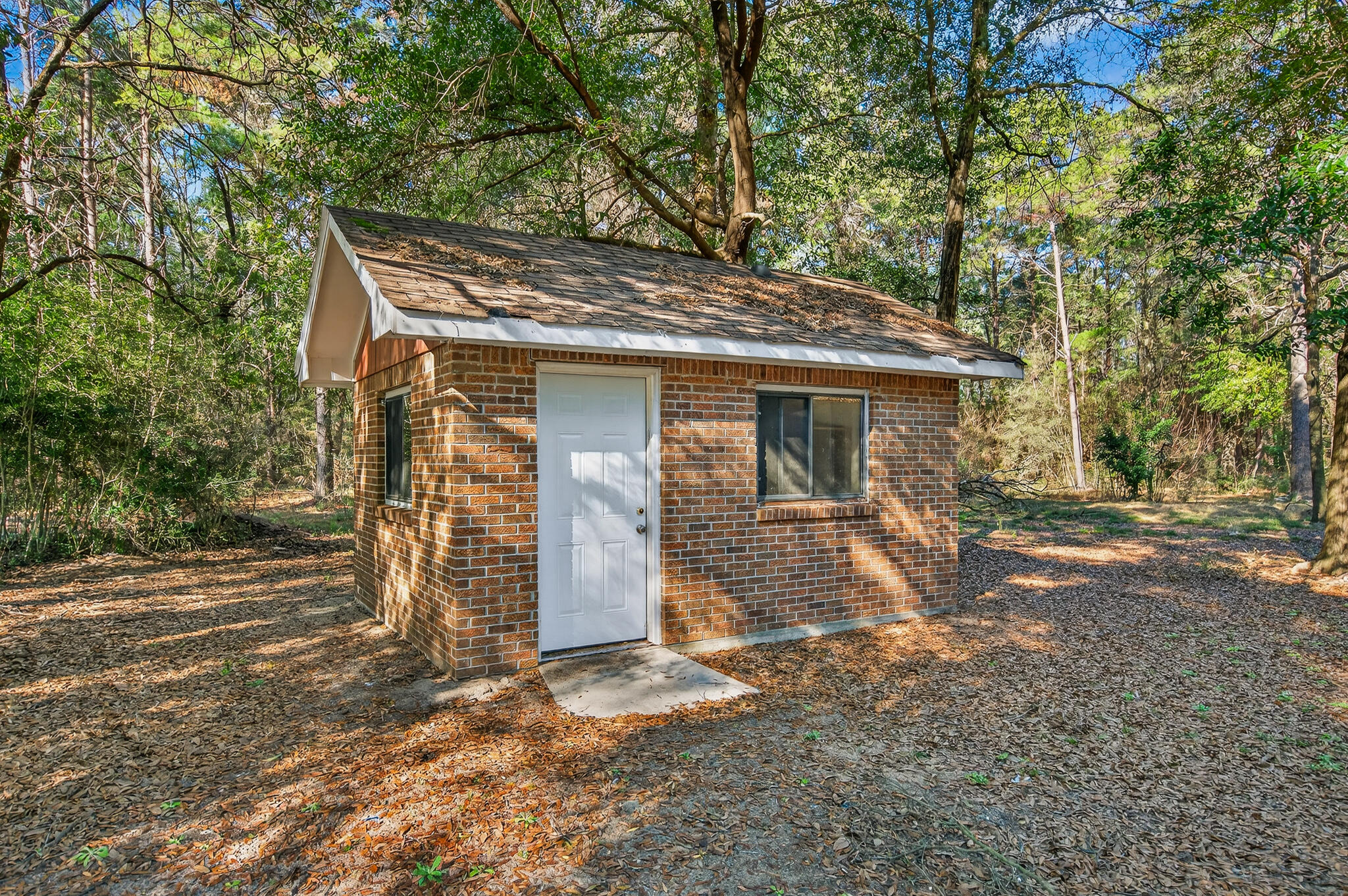 CRESTVIEW - Residential