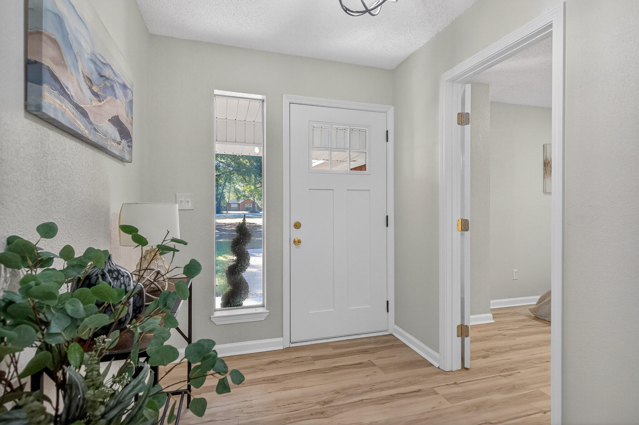 CRESTVIEW - Residential