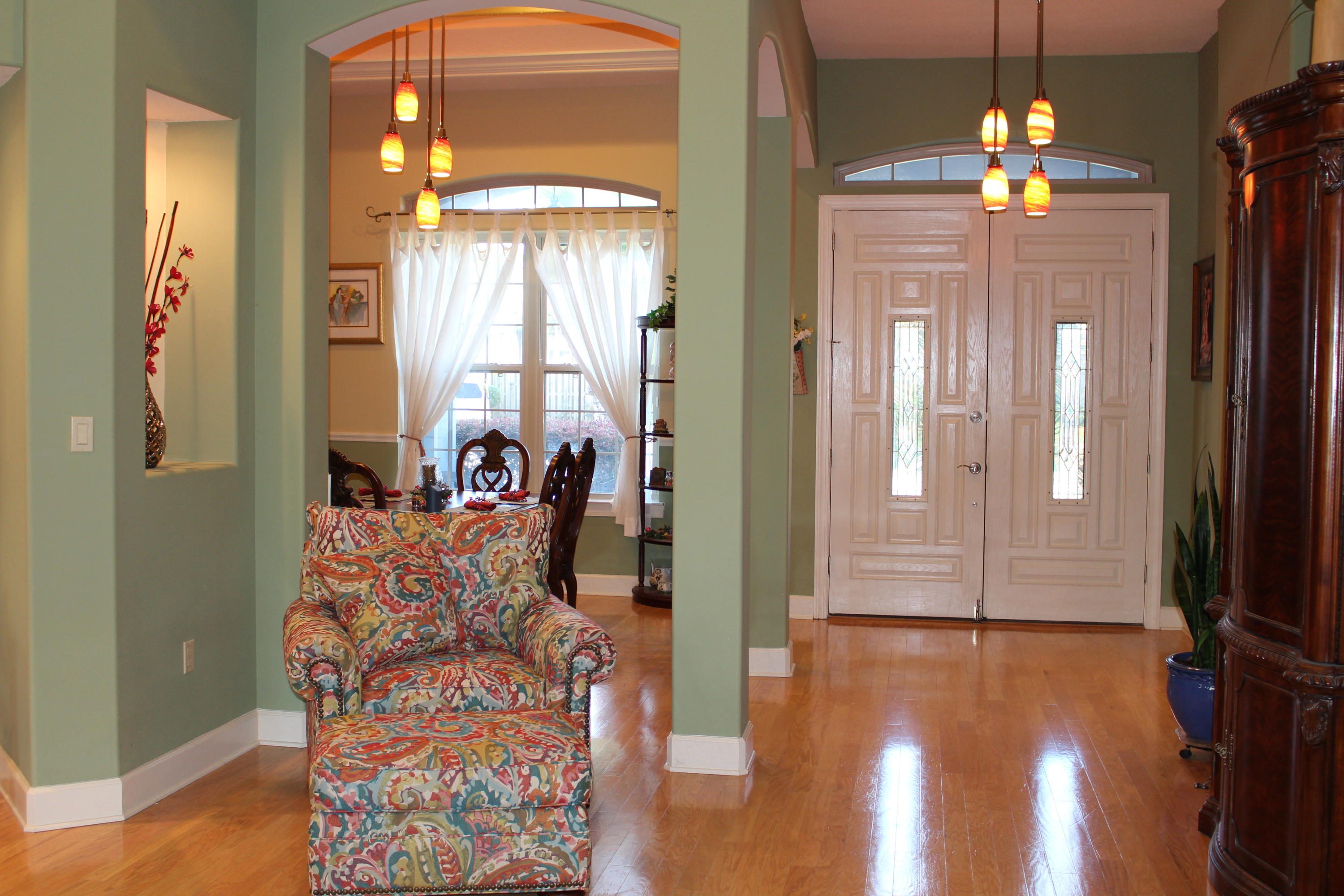 CHARDONNAY ESTATES - Residential