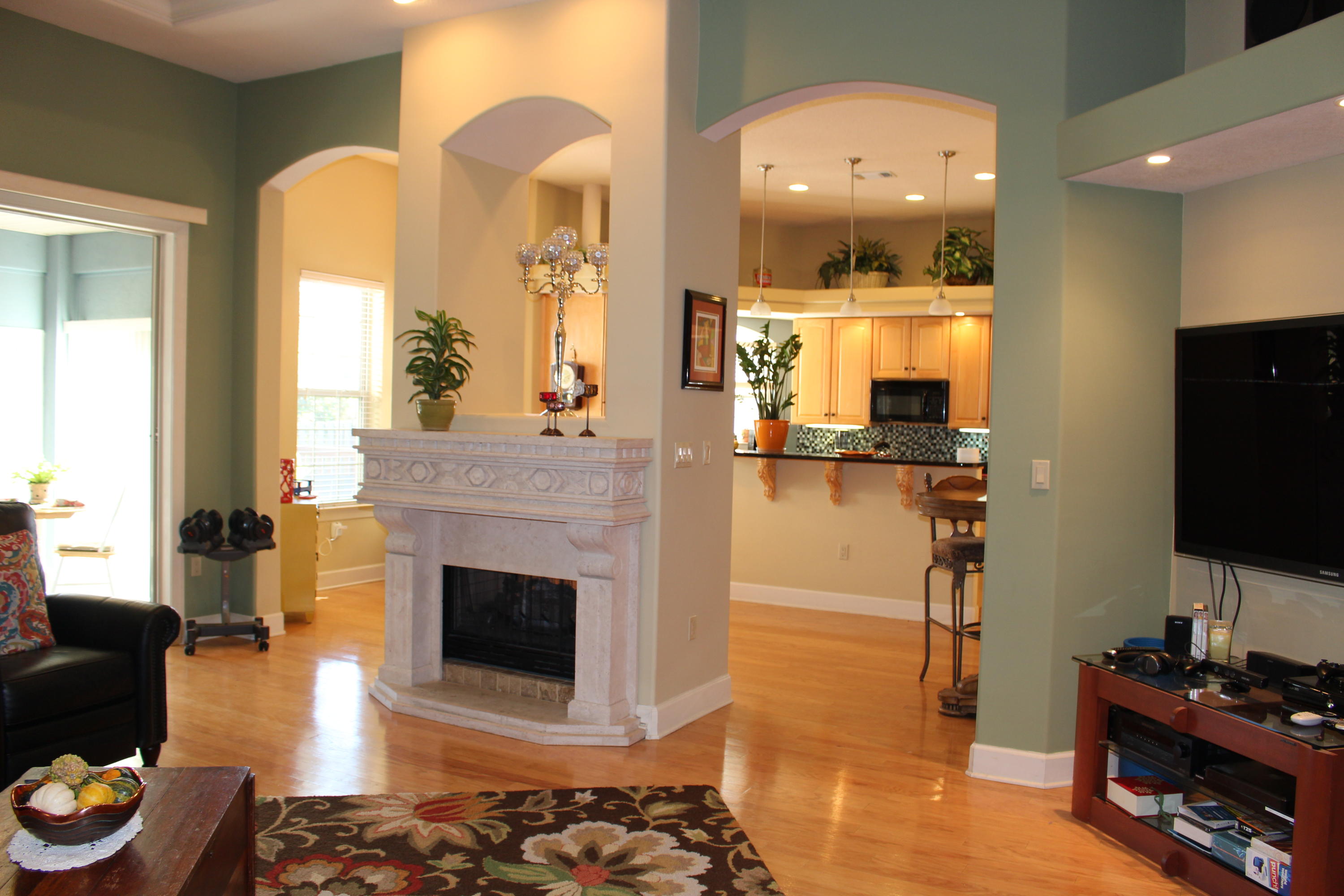 CHARDONNAY ESTATES - Residential