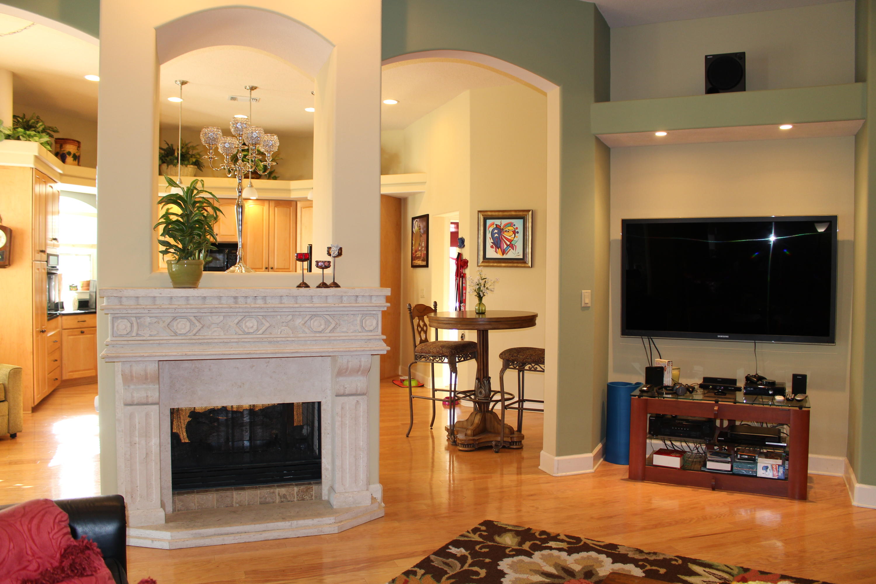 CHARDONNAY ESTATES - Residential