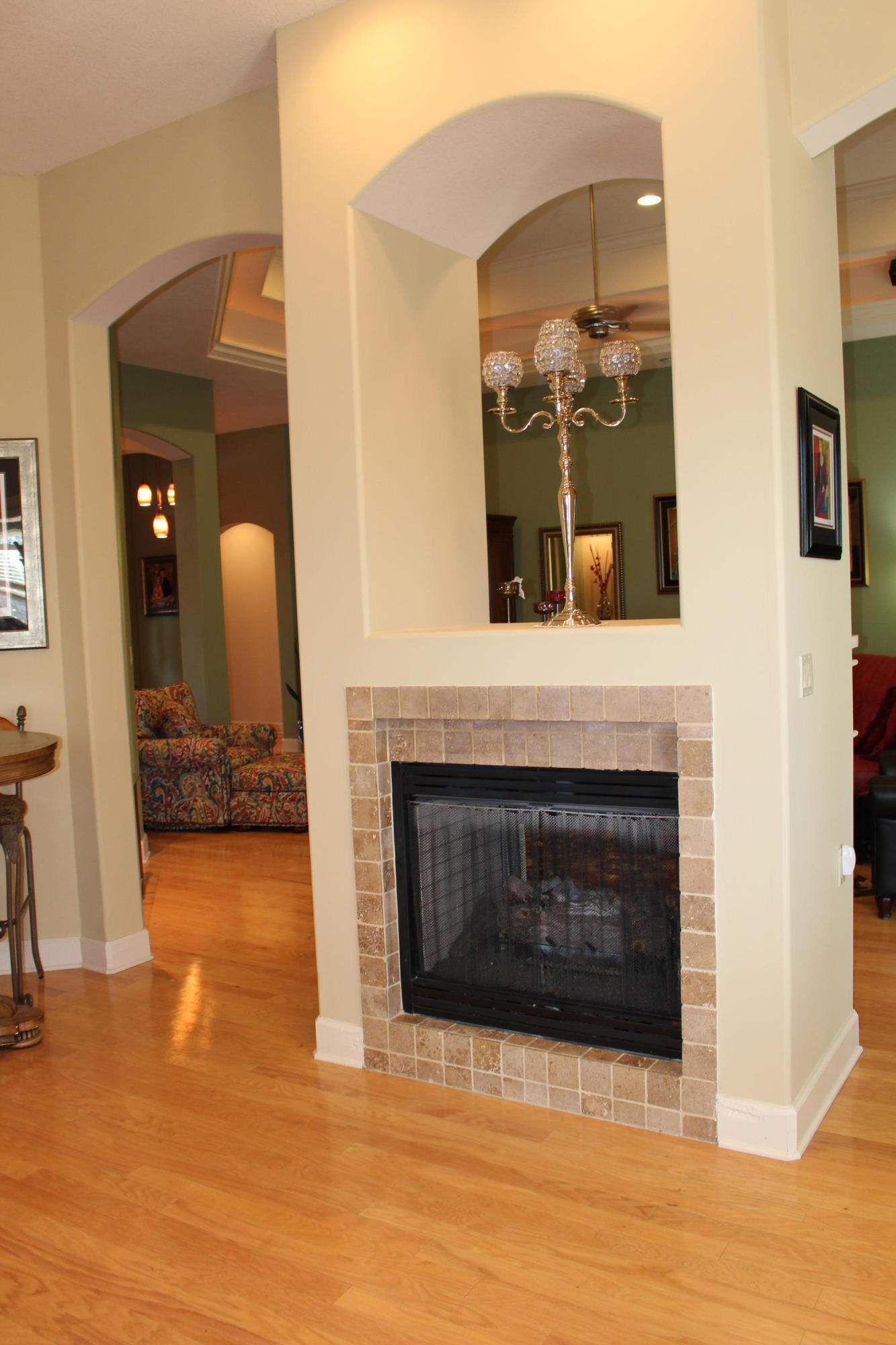 CHARDONNAY ESTATES - Residential