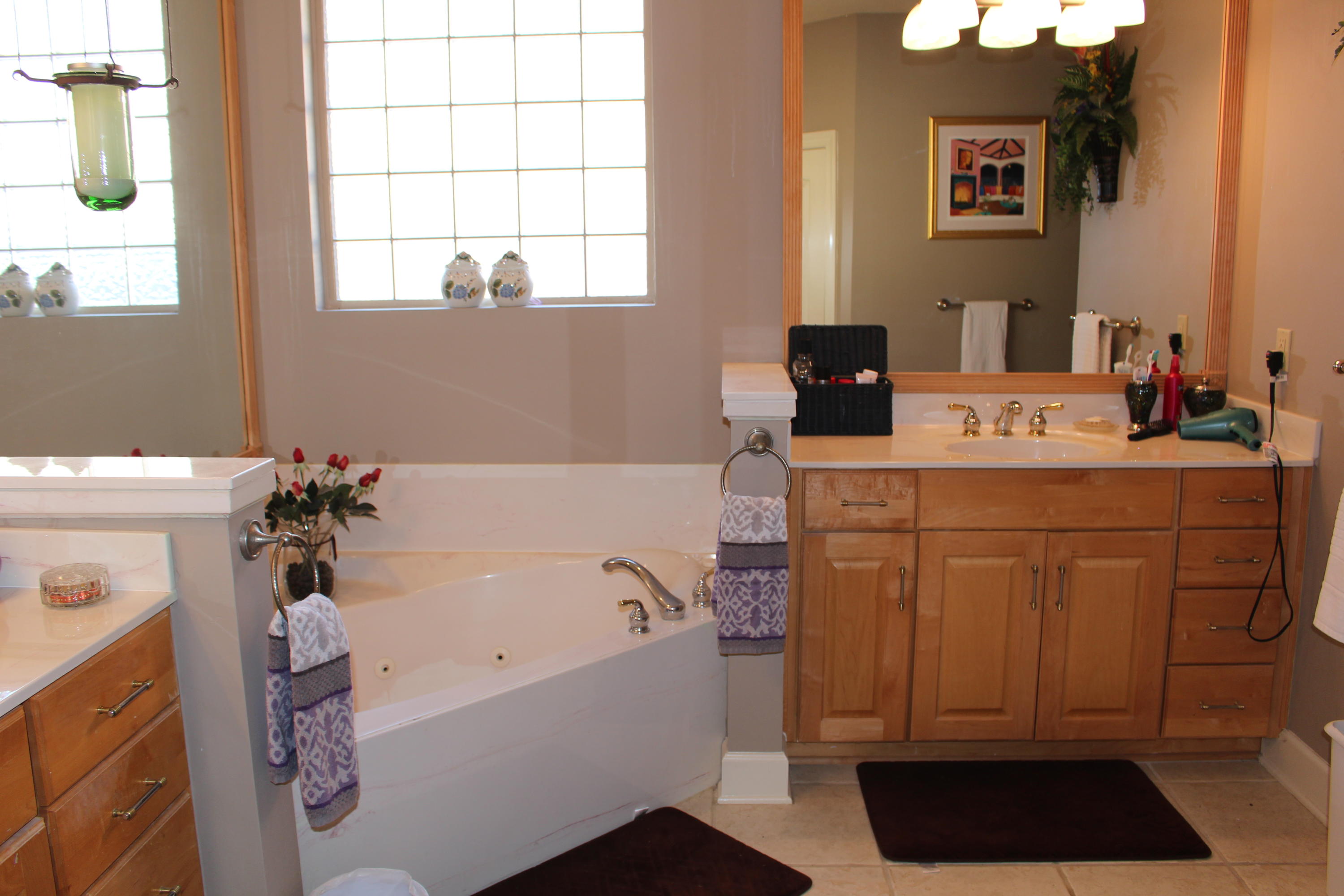 CHARDONNAY ESTATES - Residential