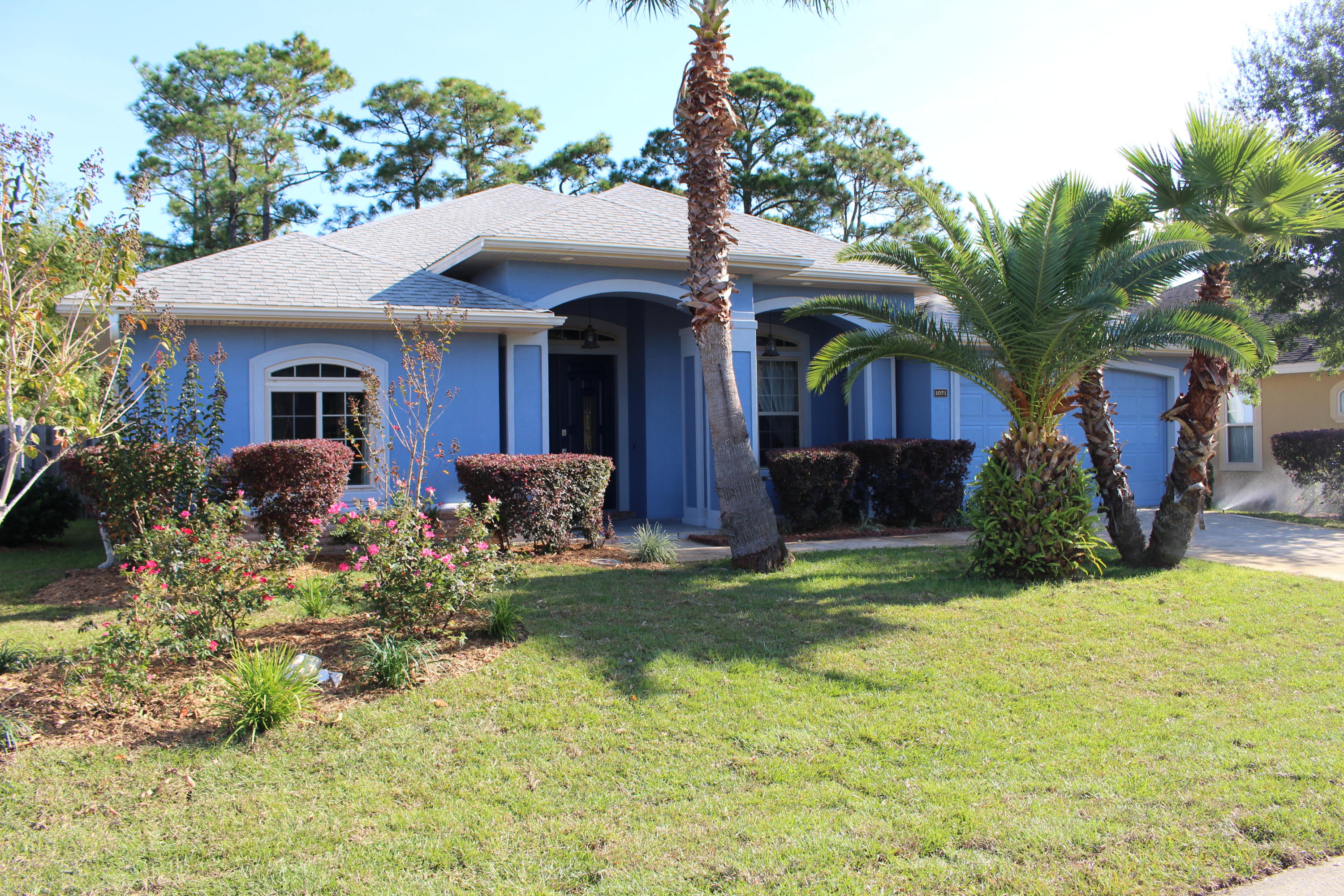 CHARDONNAY ESTATES - Residential