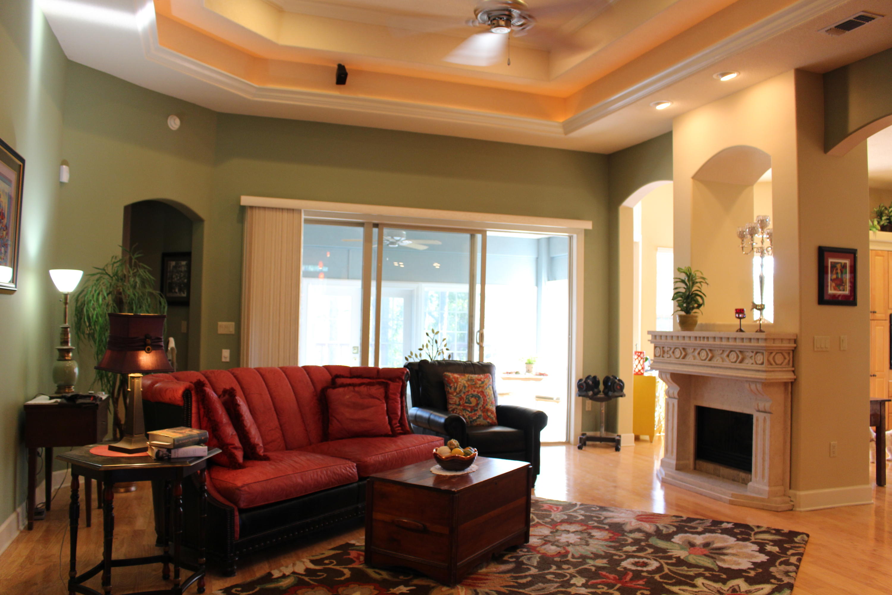 CHARDONNAY ESTATES - Residential