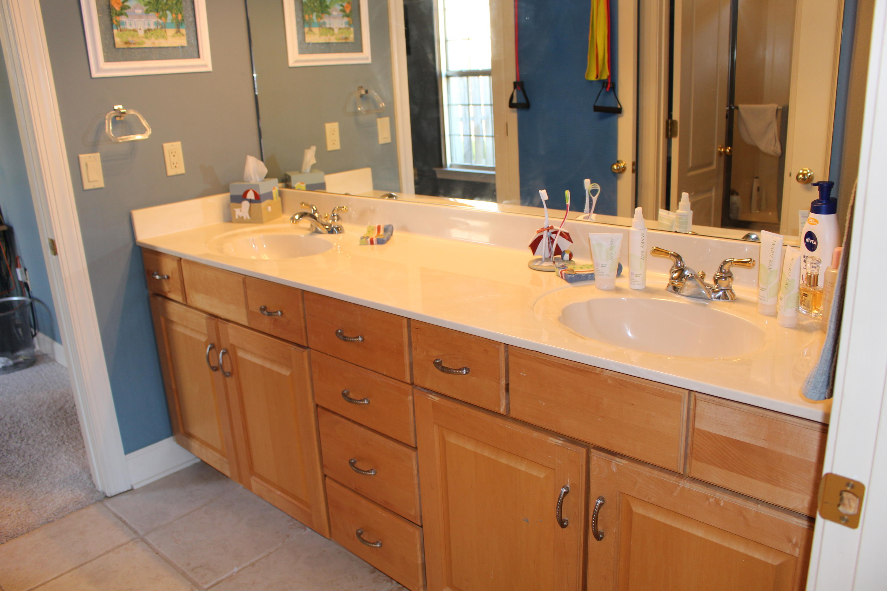 CHARDONNAY ESTATES - Residential