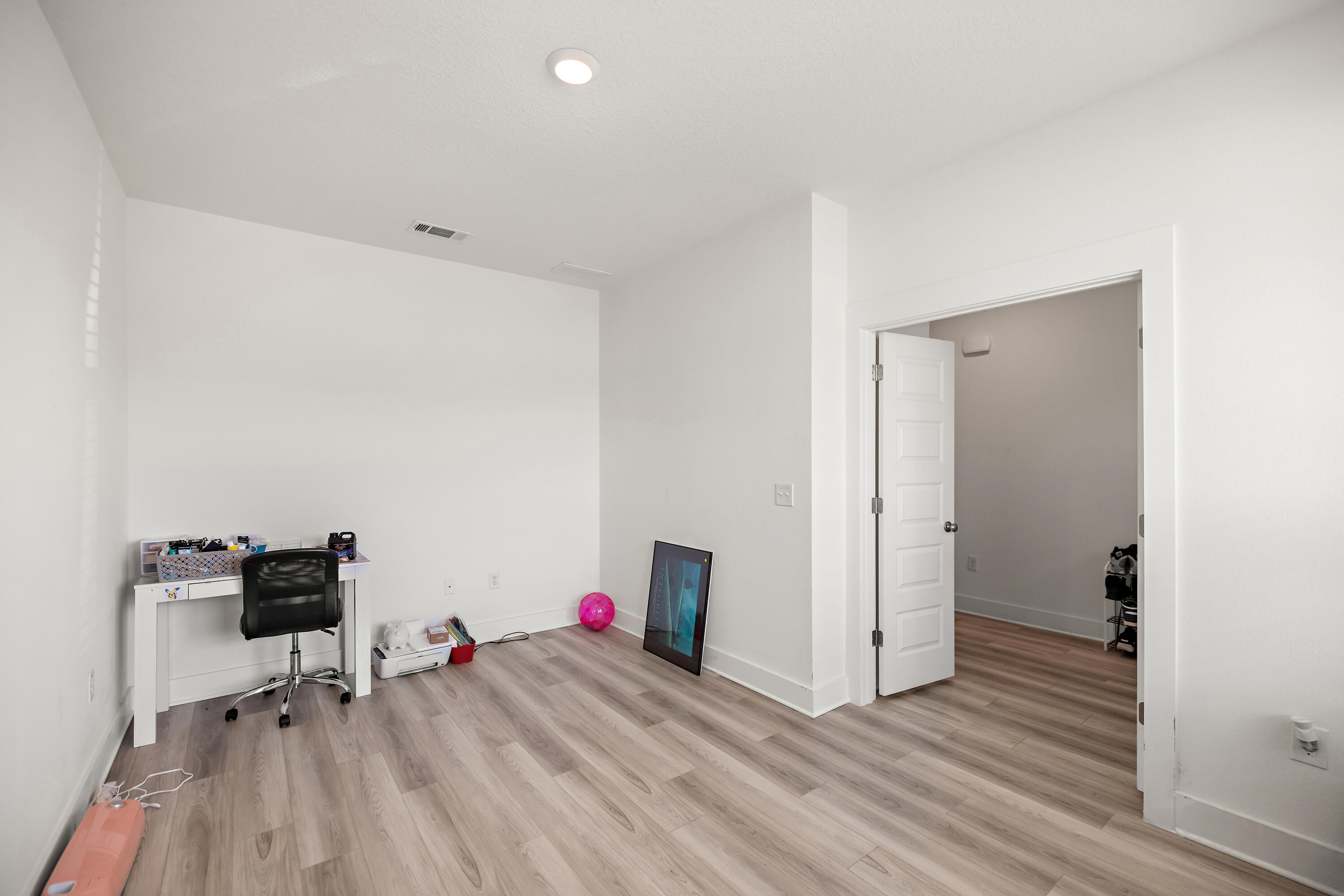 MAGNOLIA CREEK PHASE 1 - Residential Lease