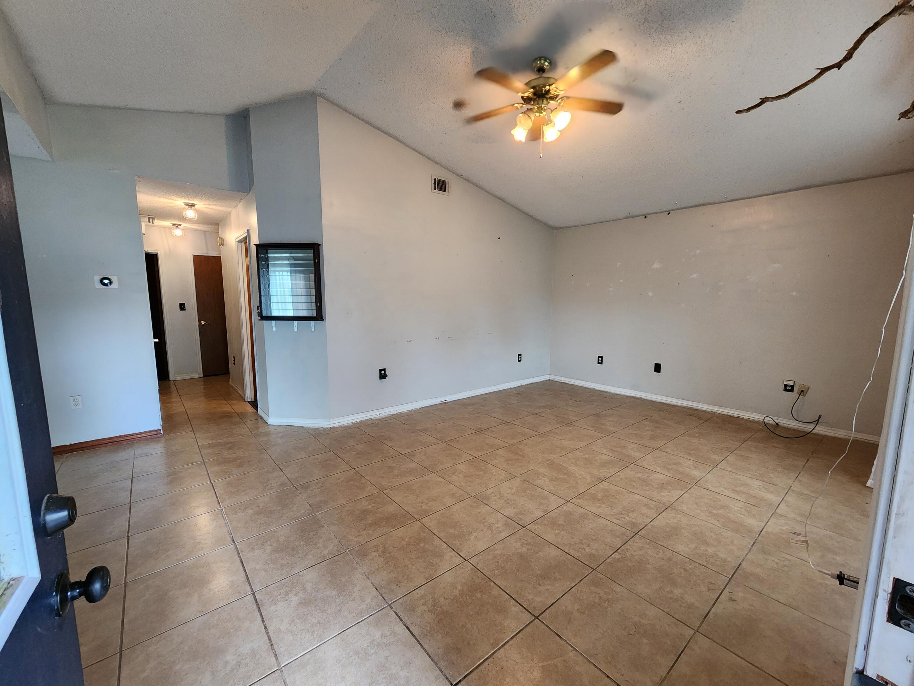 WYNNEHAVEN BEACH ESTATES 1ST ADDN - Residential