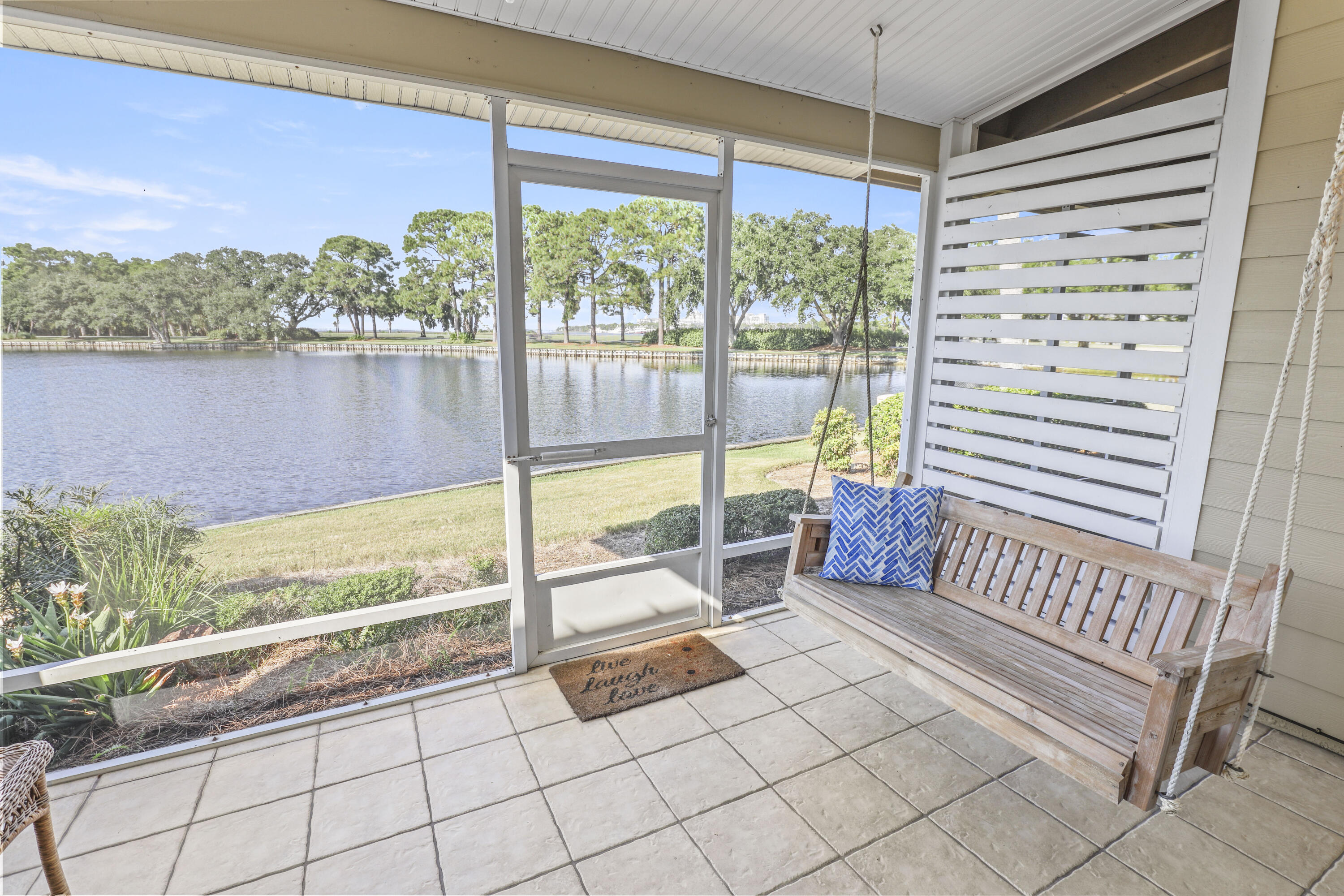 BAYOU VILLAGE CONDO PH 1 - Residential Lease