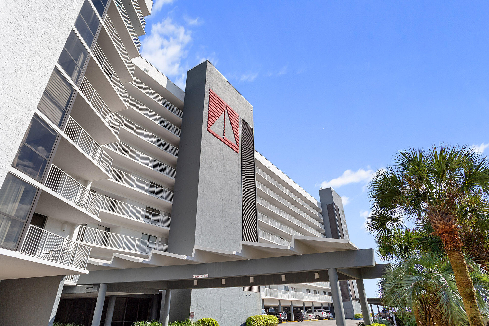 MAINSAIL CONDO PH 1 - Residential