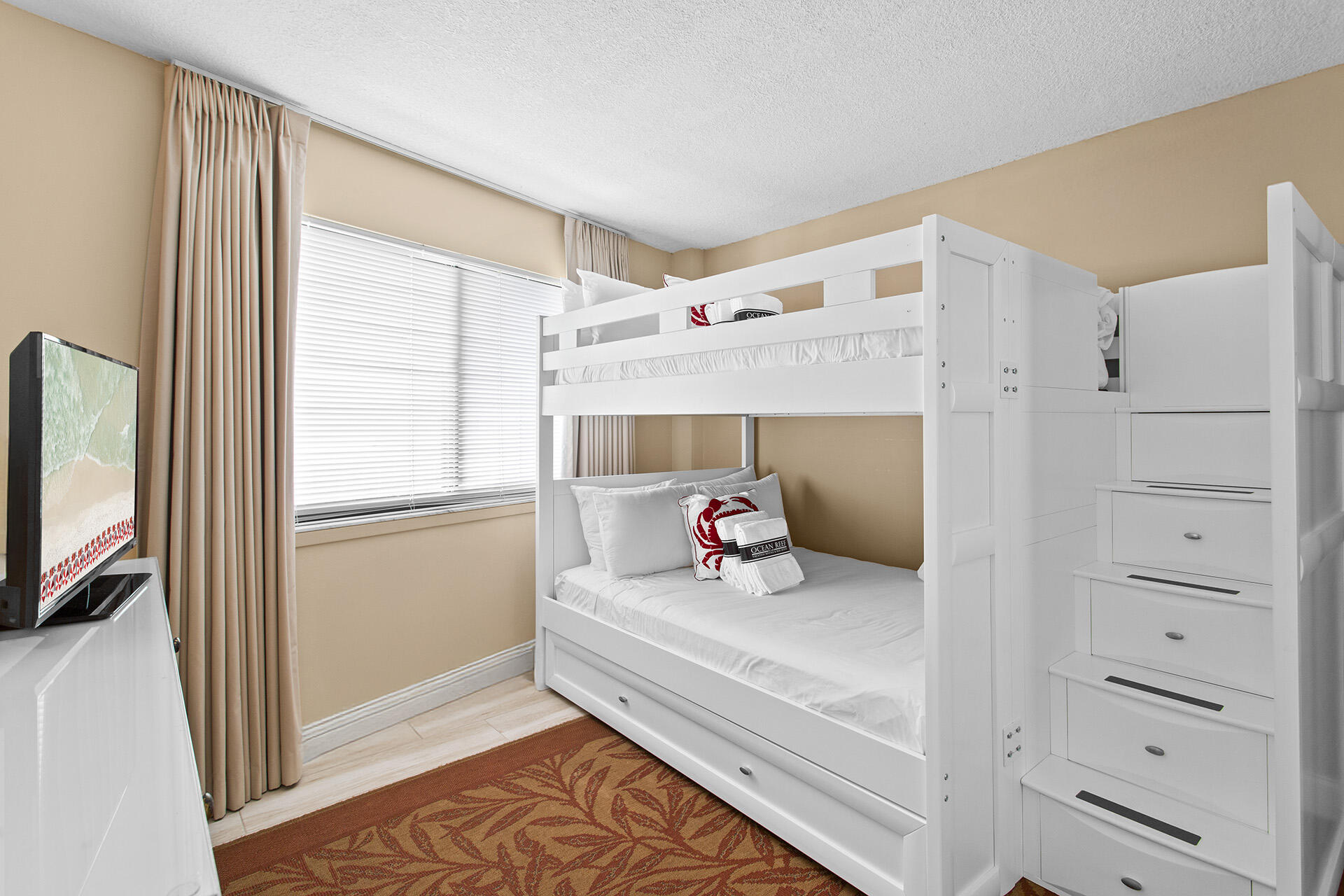 MAINSAIL CONDO PH 1 - Residential
