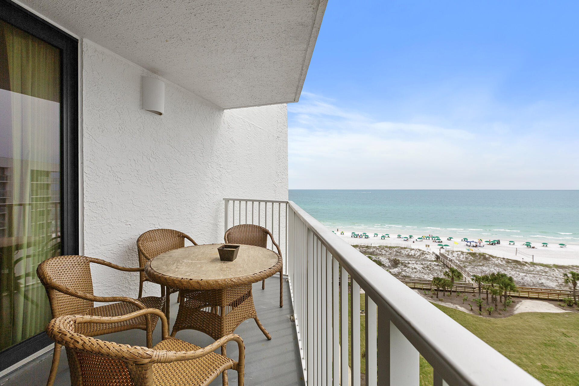 MAINSAIL CONDO PH 1 - Residential
