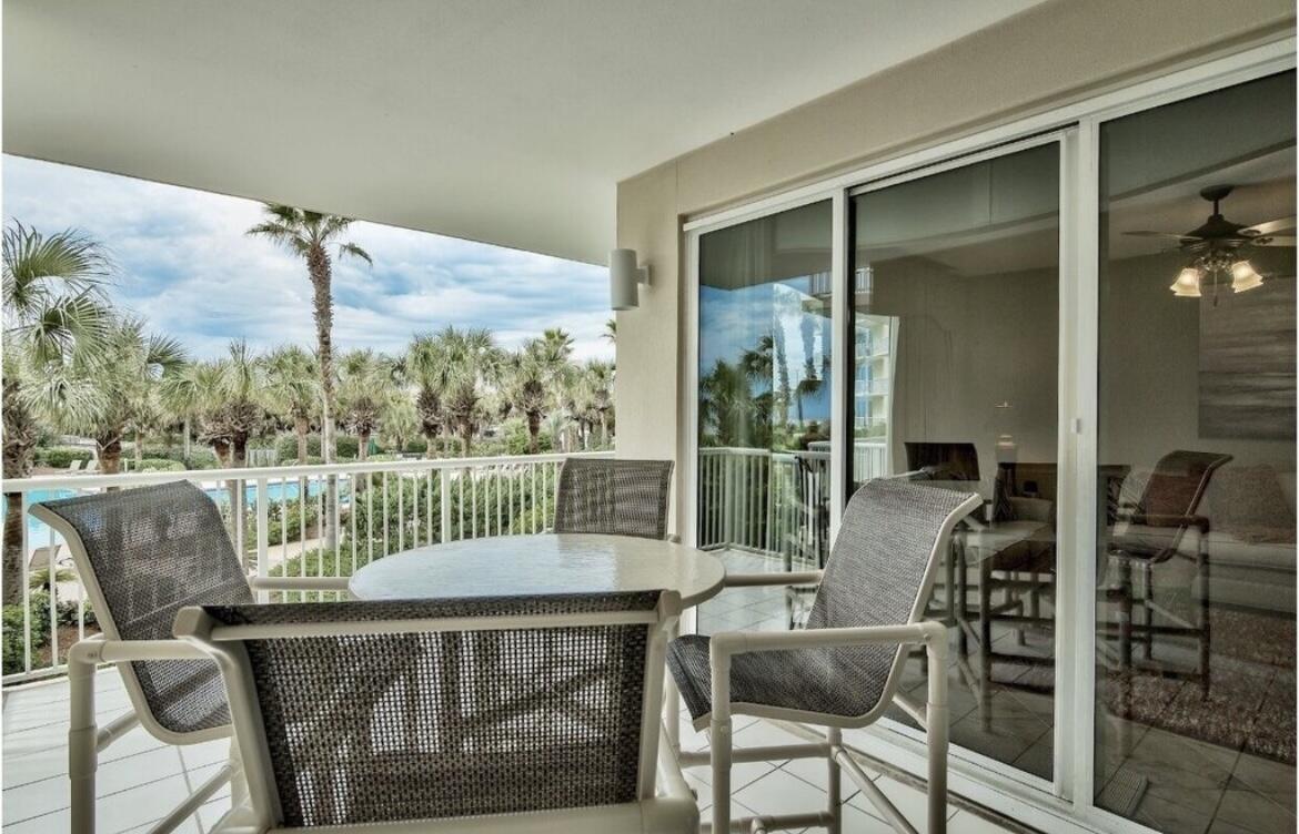 CRESCENT AT MIRAMAR BEACH THE - Residential