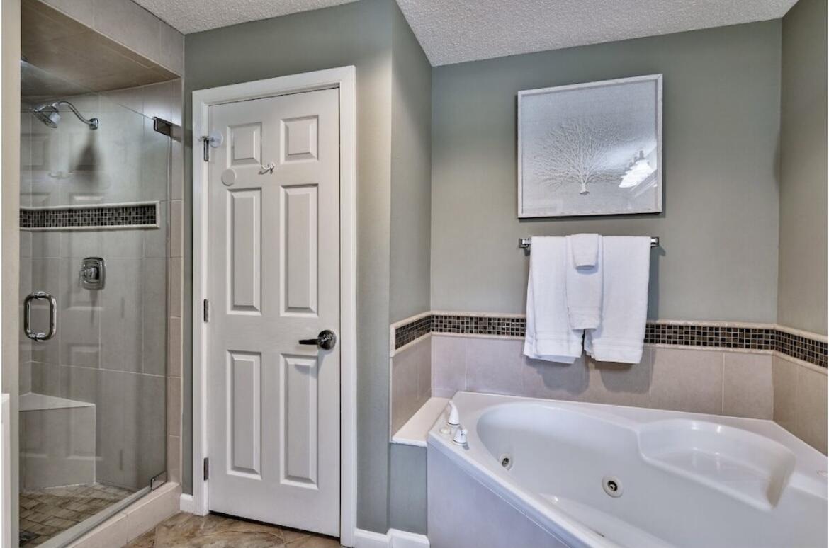 CRESCENT AT MIRAMAR BEACH THE - Residential