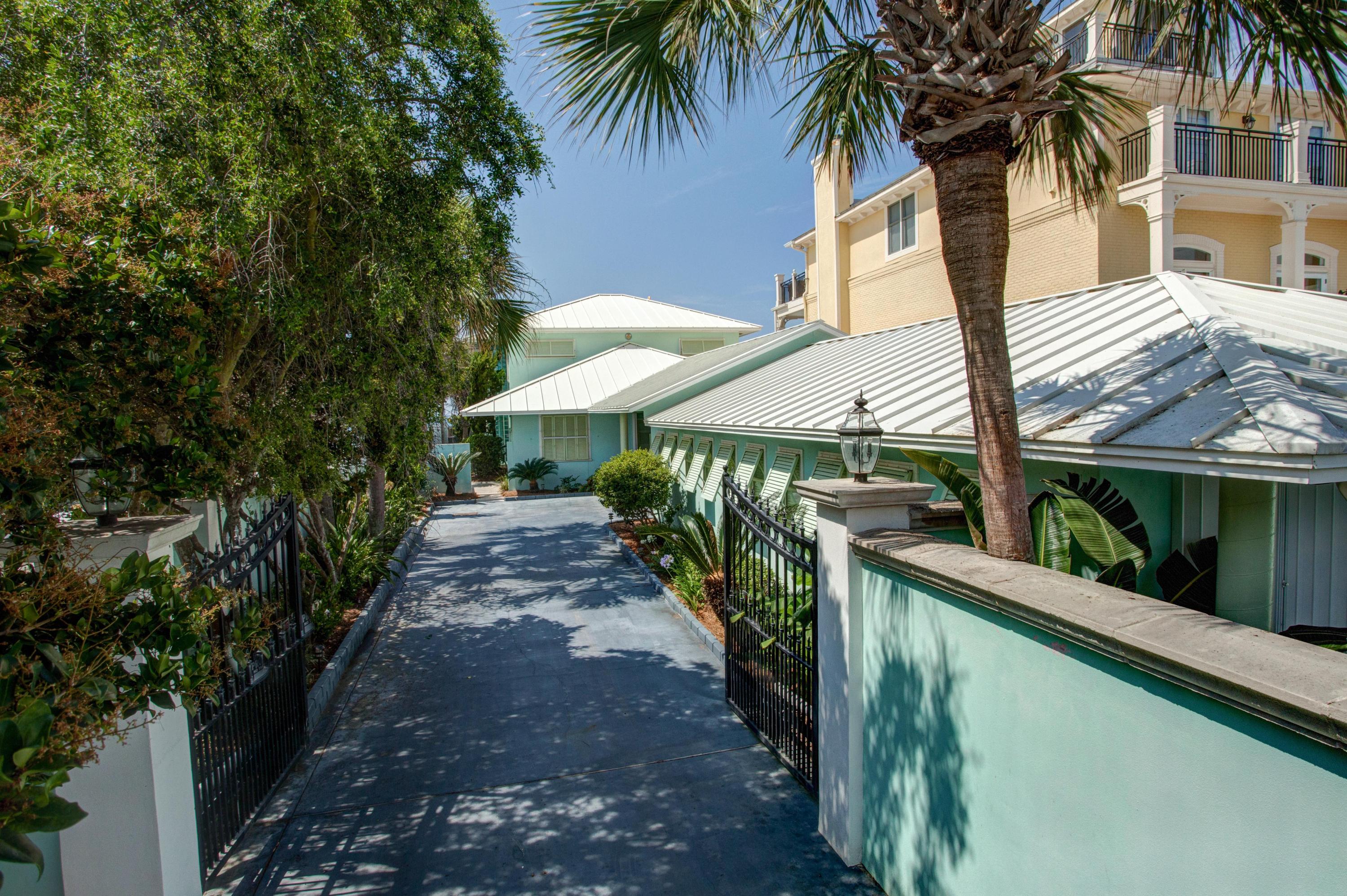 MIRAMAR BEACH - Residential