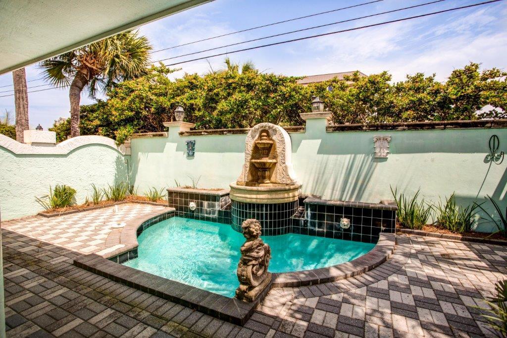 MIRAMAR BEACH - Residential