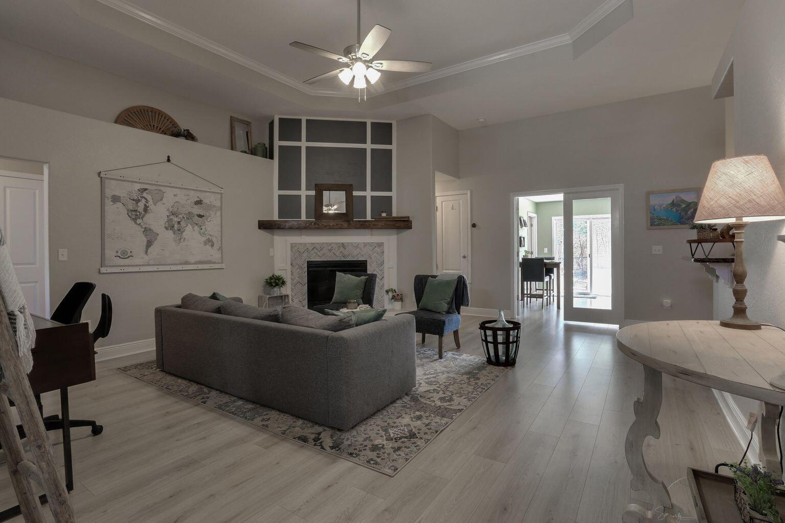 FOX VALLEY - Residential Lease