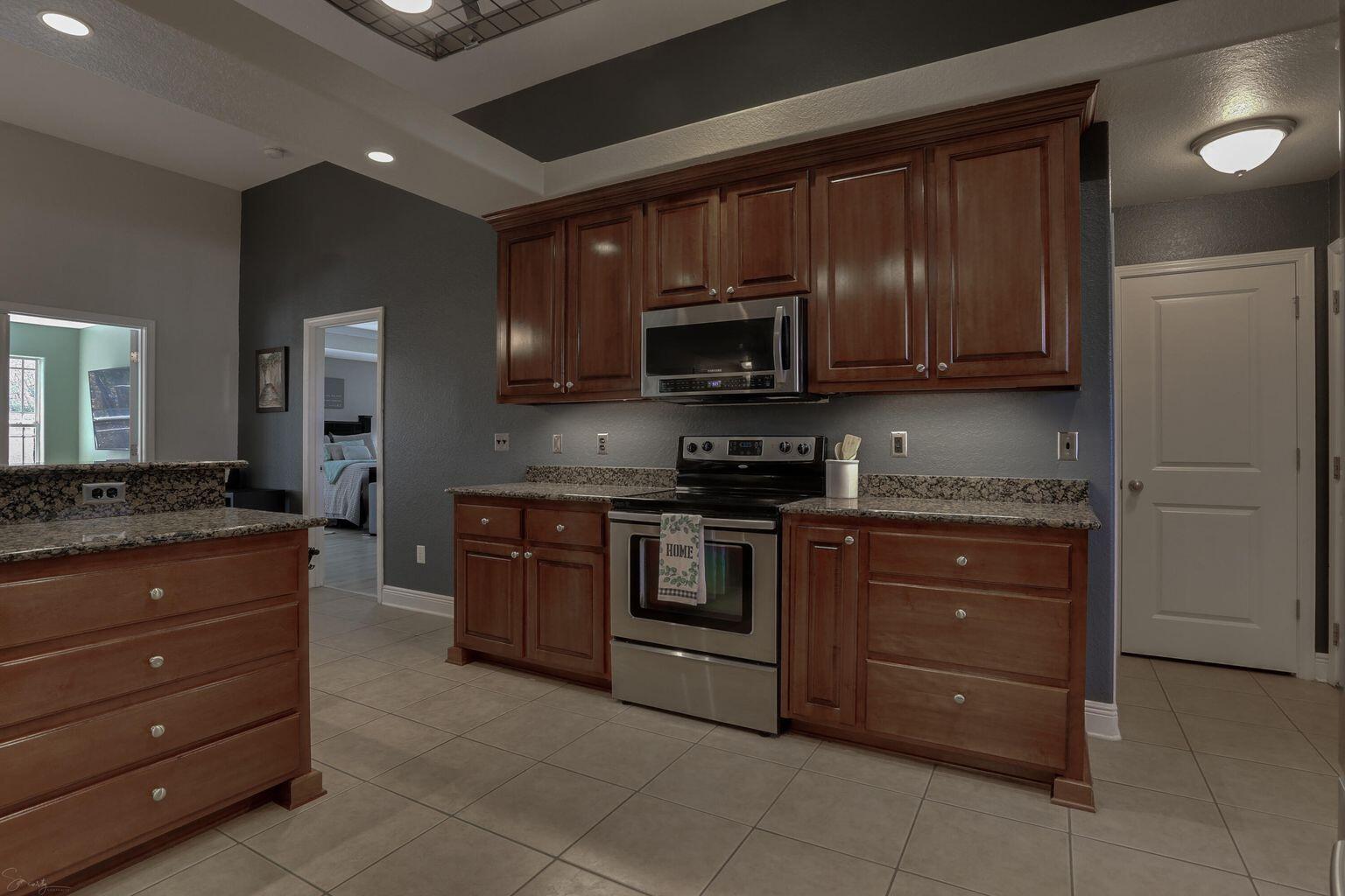 FOX VALLEY - Residential Lease