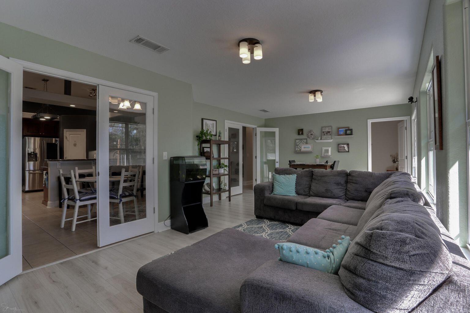 FOX VALLEY - Residential Lease