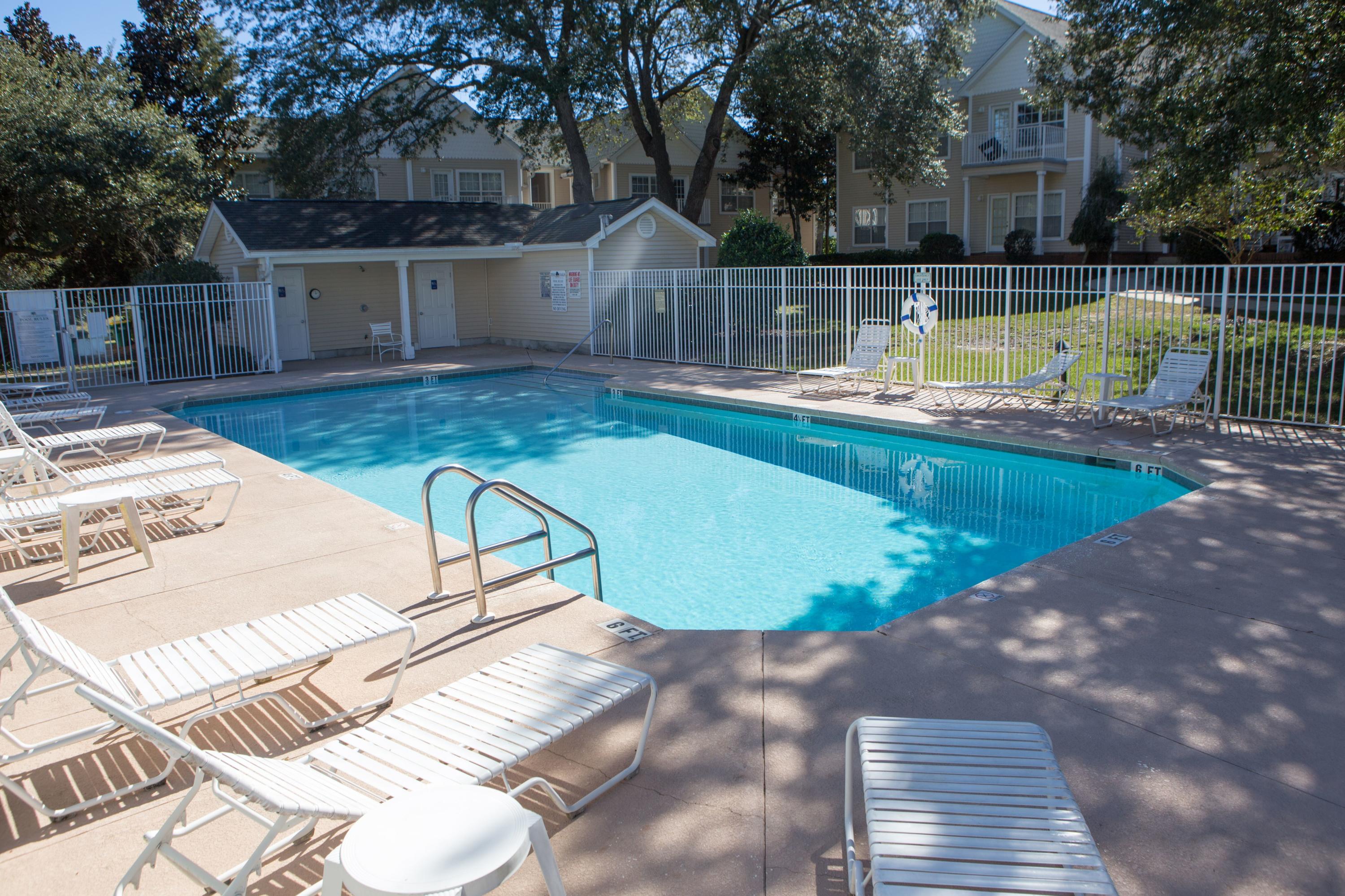 THE OAKS AT NICEVILLE - Residential