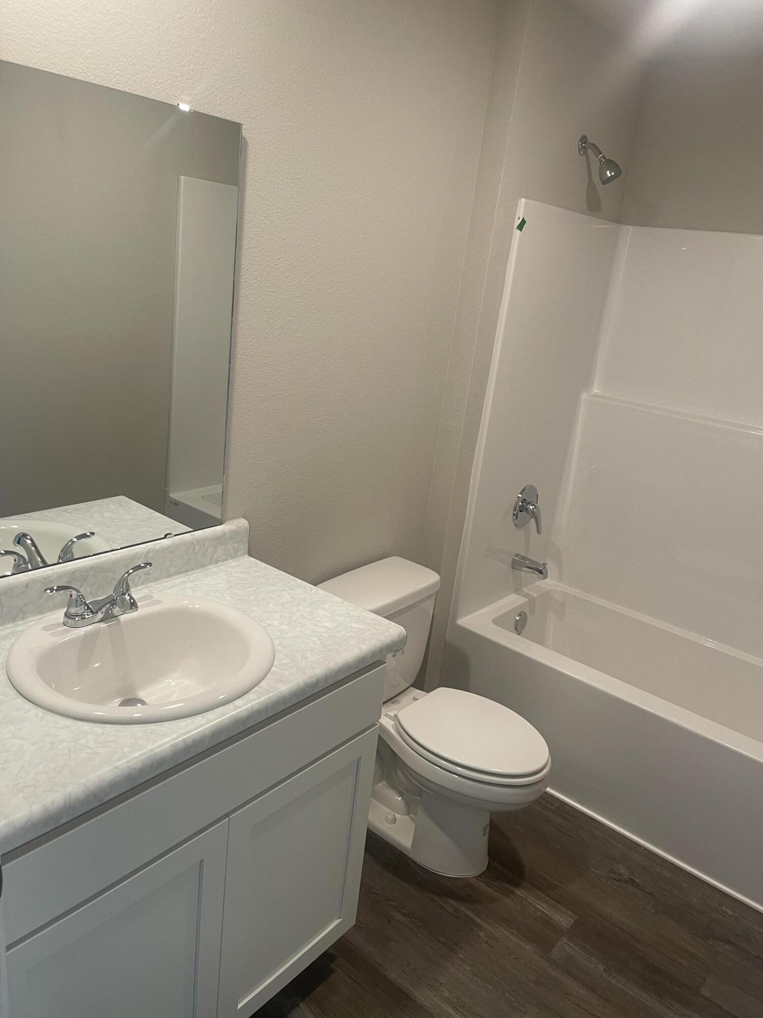 WHITE OAK ESTATES - Residential