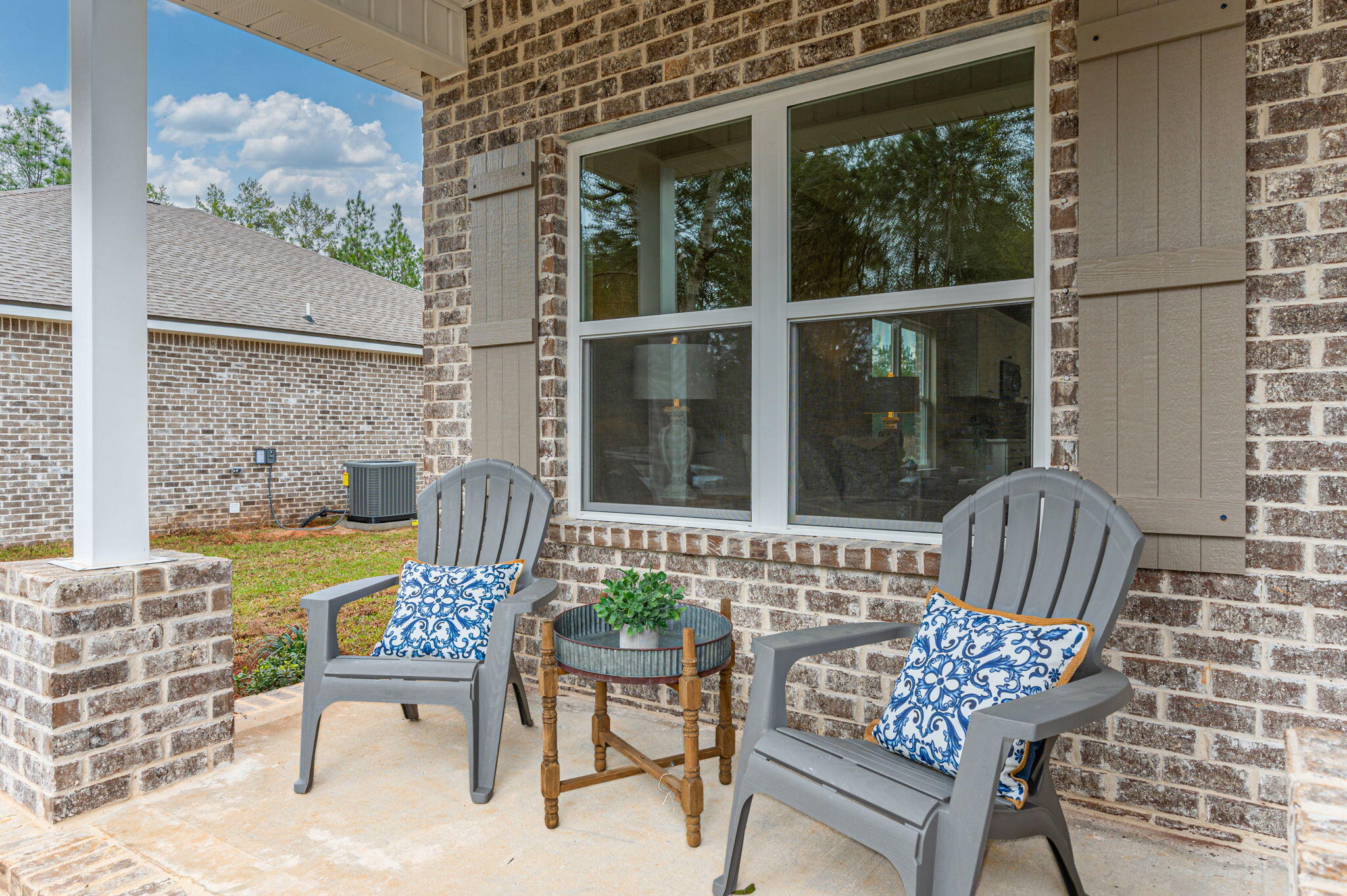 *** FANTASTIC BUILDER INCENTIVES on this quality built home include a FREE Privacy fence, white faux wood Blinds and up to $10K contributed by builder towards BUYER'S CLOSING COSTS, RATE BUY DOWN, ETC. Completed and MOVE-IN READY!! Situated on a large 1/2 acre lot, this 3 BD/2 BA home features a full brick exterior. Inside you will find an open floor plan w/ spacious living room, nice functional kitchen w/ center island, quartz countertops and adjoining dining area. The home features LVP flooring throughout, spacious master suite w/ dual vanity and walk-in closet. Split plan design w/ nice sized guest bedrooms and laundry room. 2 Car Garage; FREE 1 Year Builder Warranty!