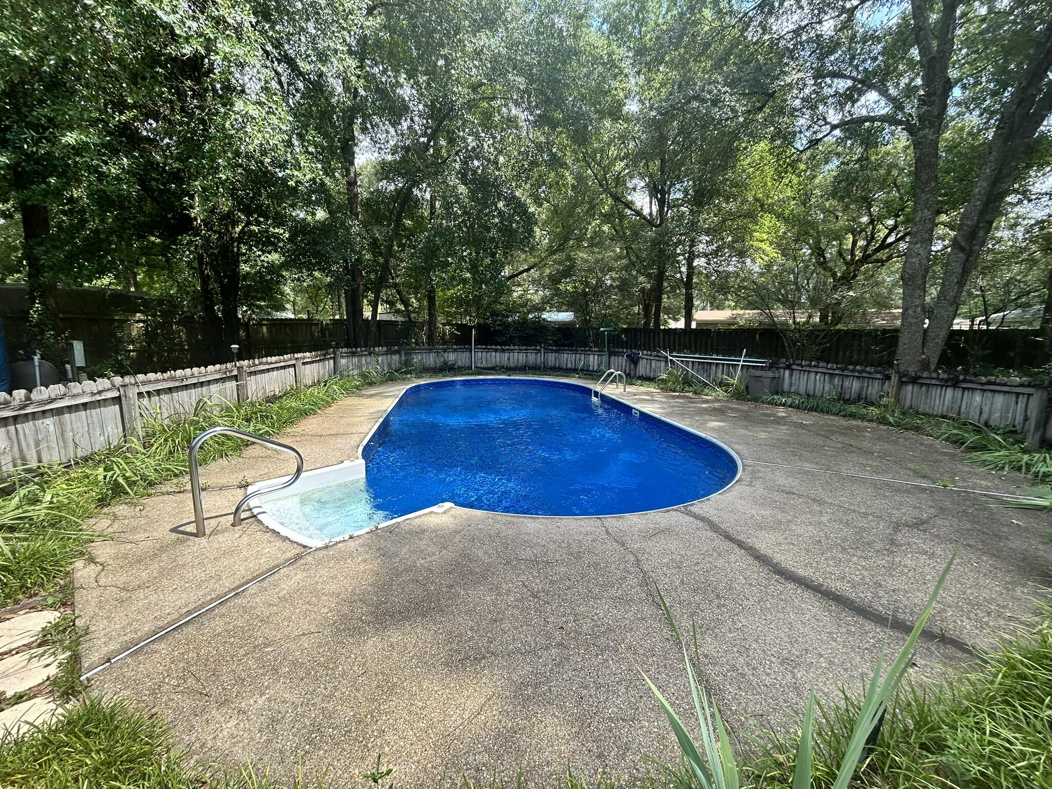 ADAMS POWELL - Residential Lease