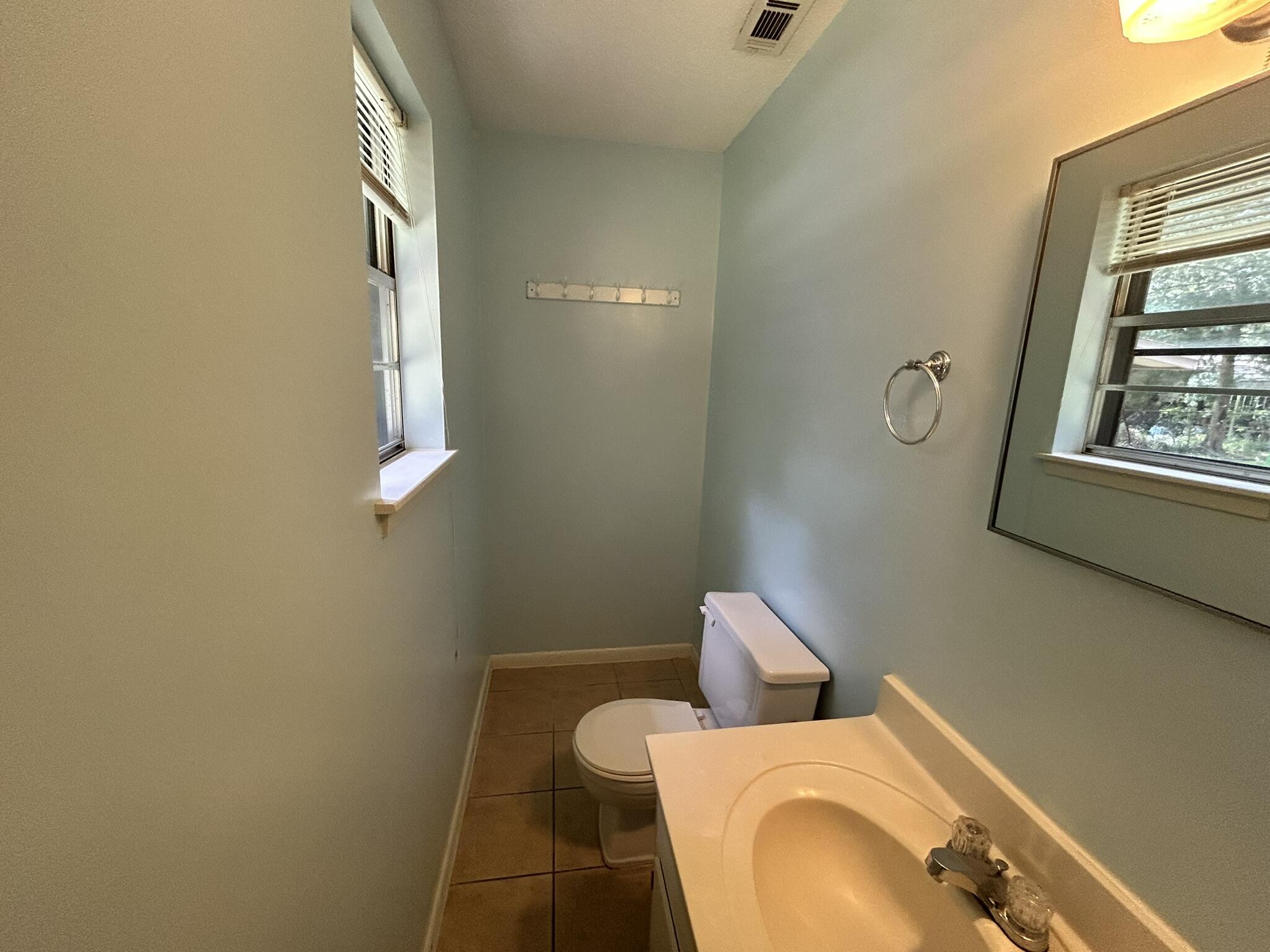 ADAMS POWELL - Residential Lease