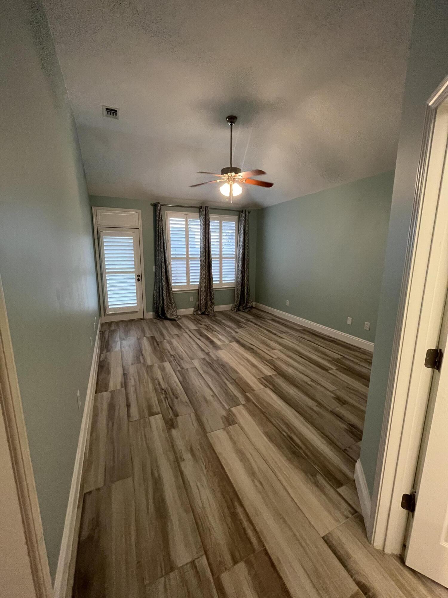 RIDGE WOOD MANOR - Residential Lease