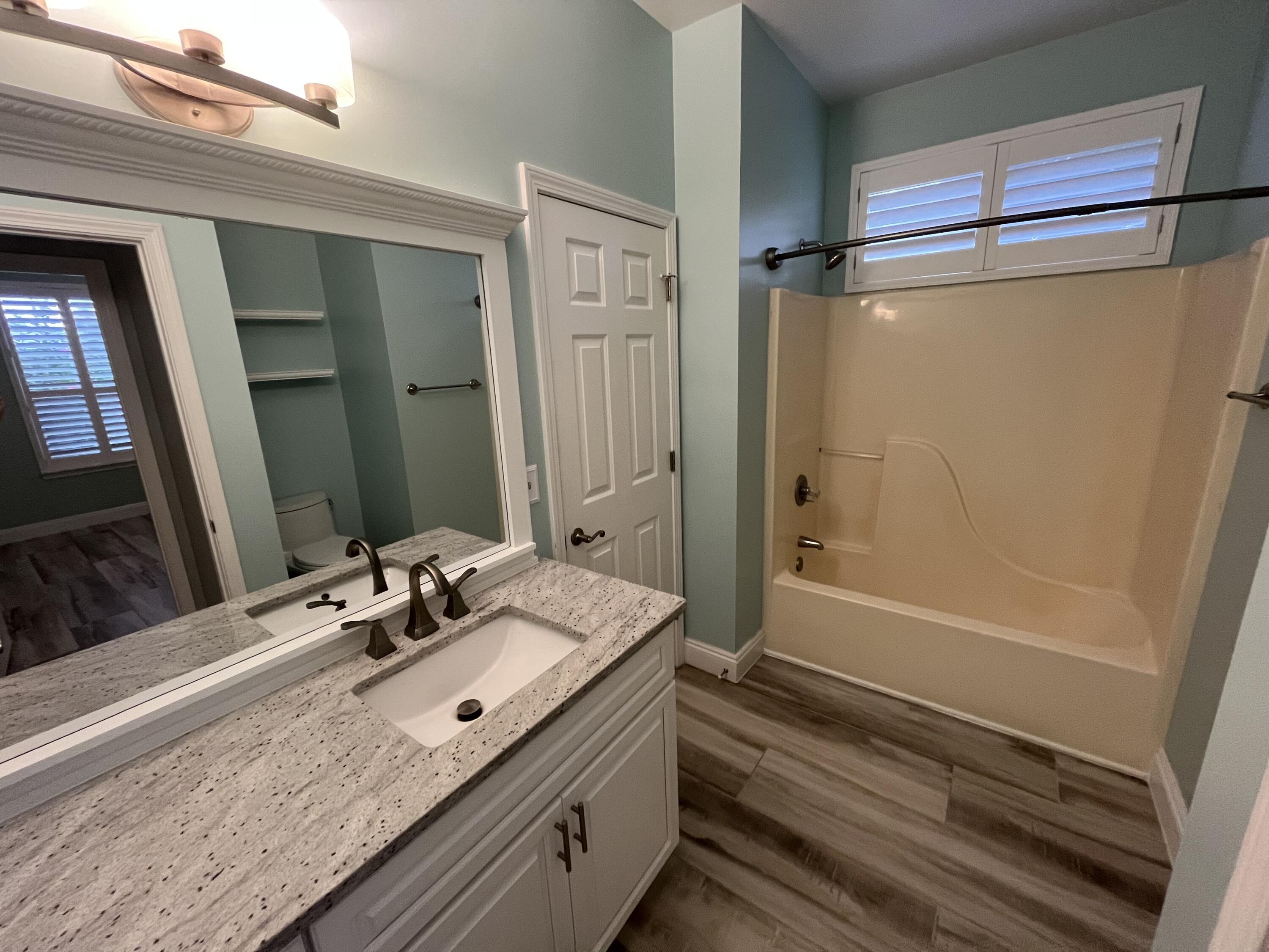 RIDGE WOOD MANOR - Residential Lease