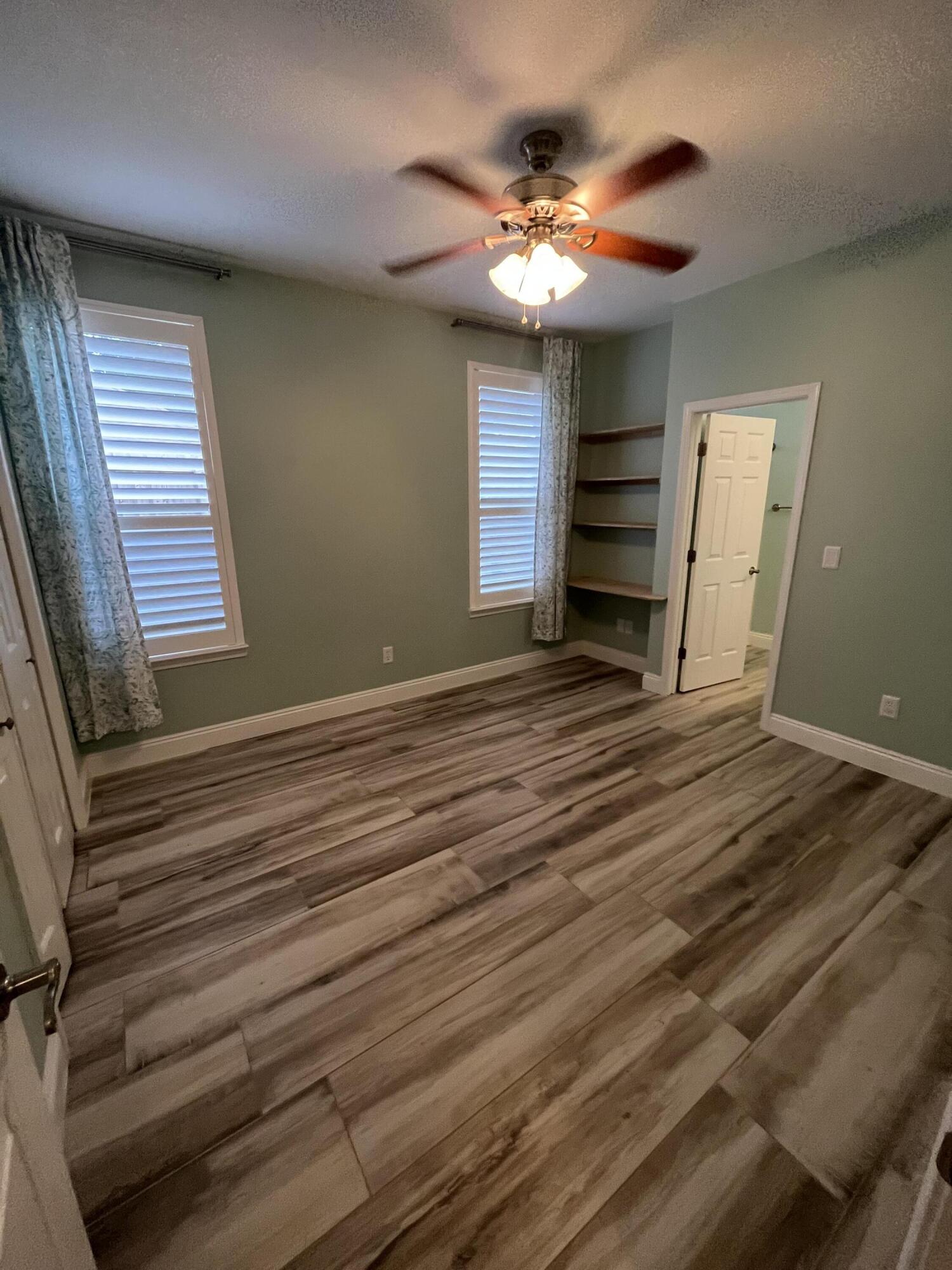 RIDGE WOOD MANOR - Residential Lease