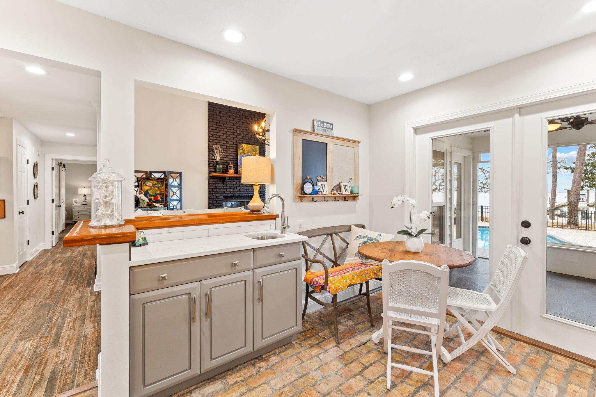 PARISH POINT - Residential