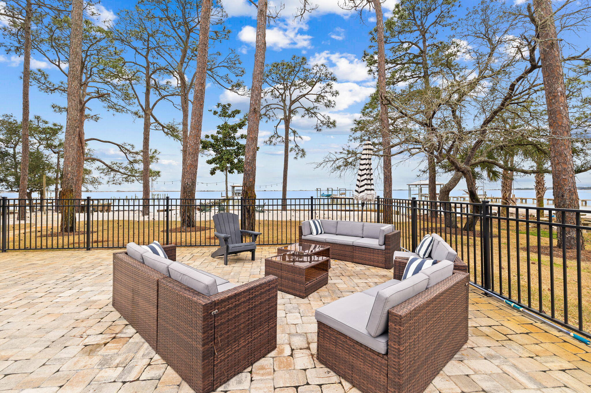 PARISH POINT - Residential