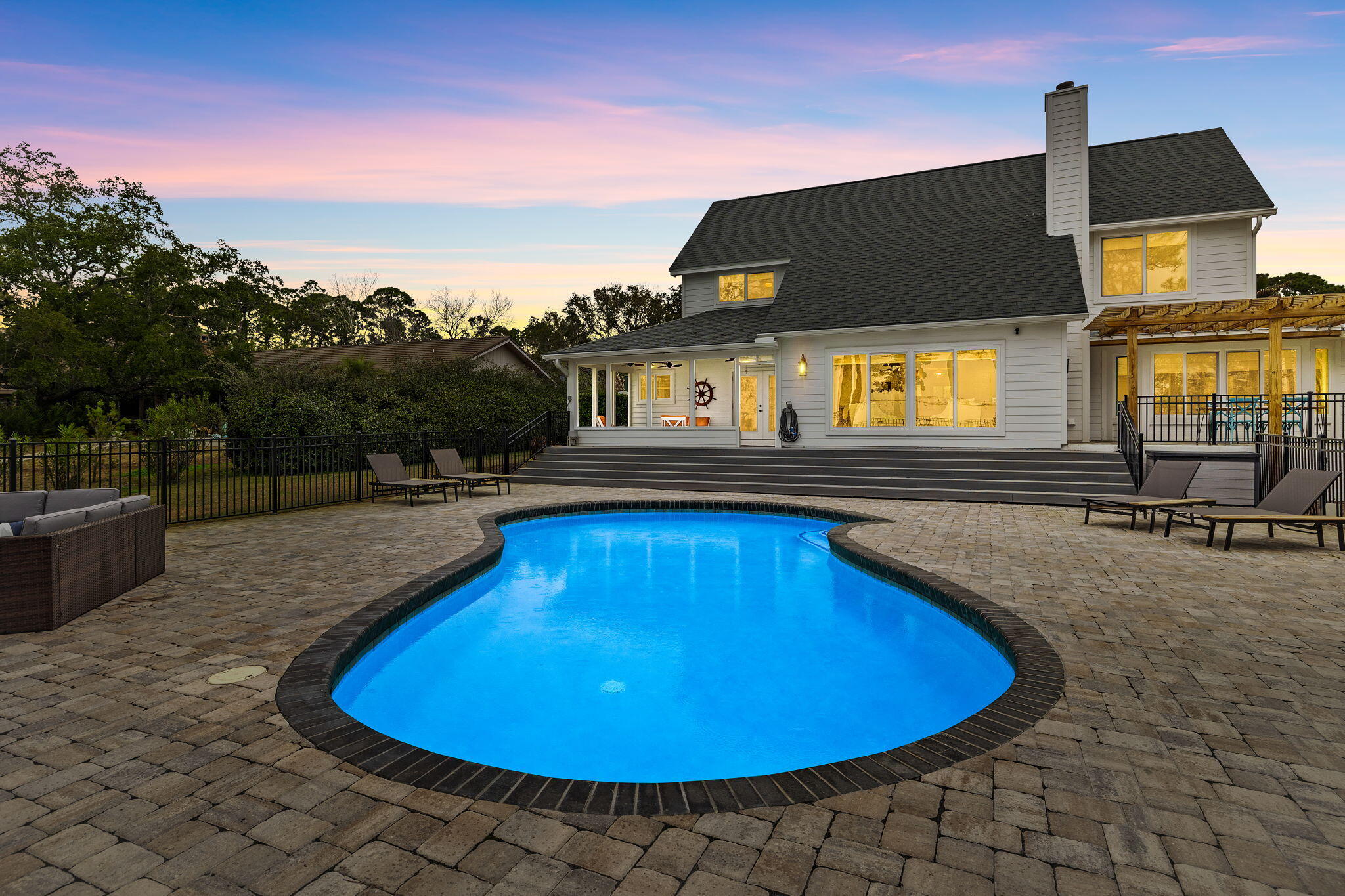 PARISH POINT - Residential