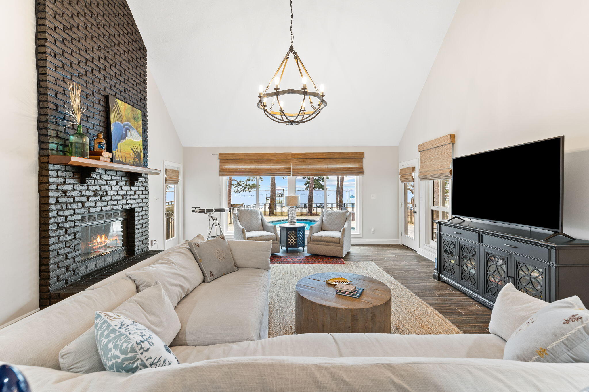PARISH POINT - Residential