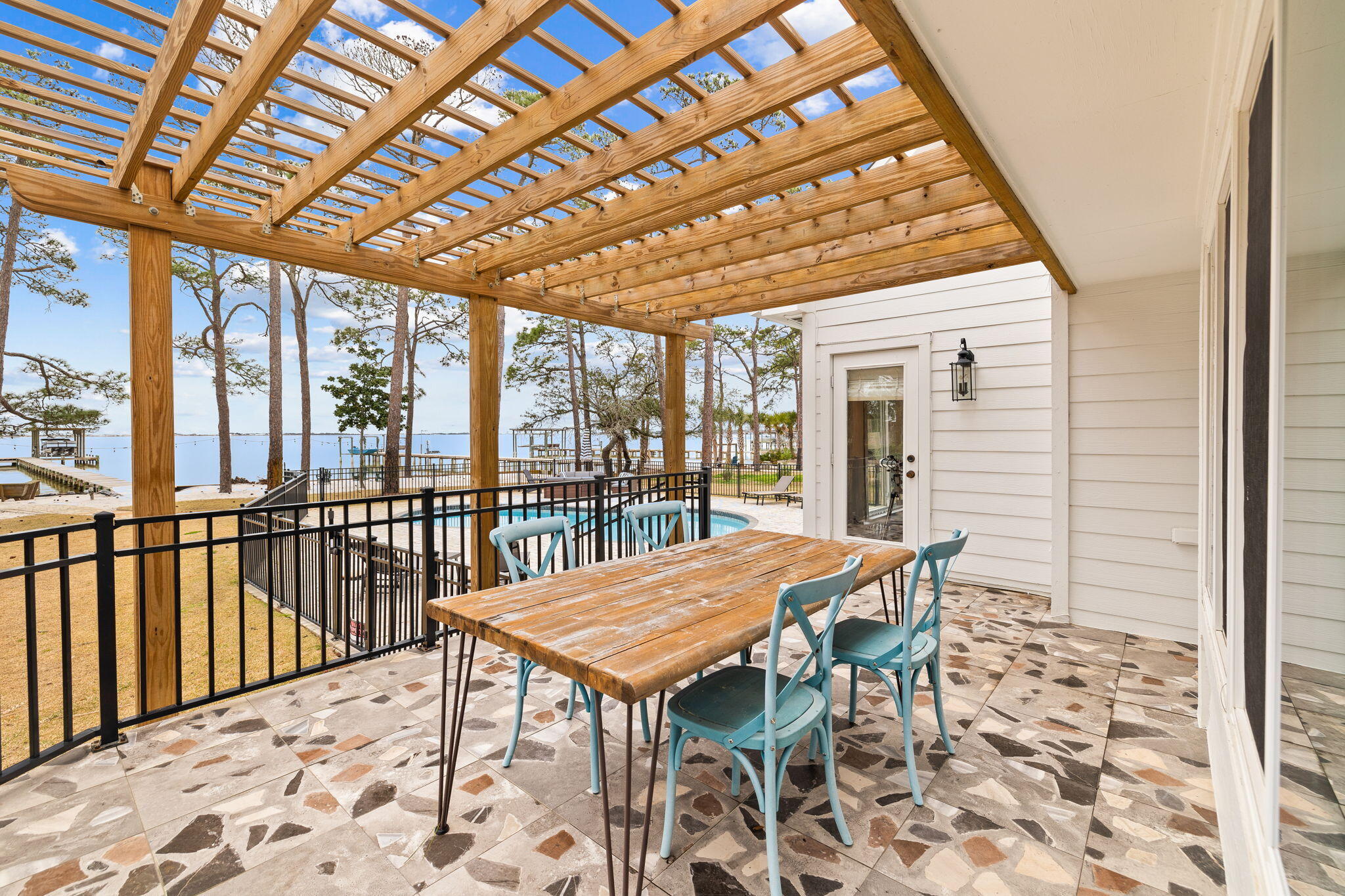 PARISH POINT - Residential