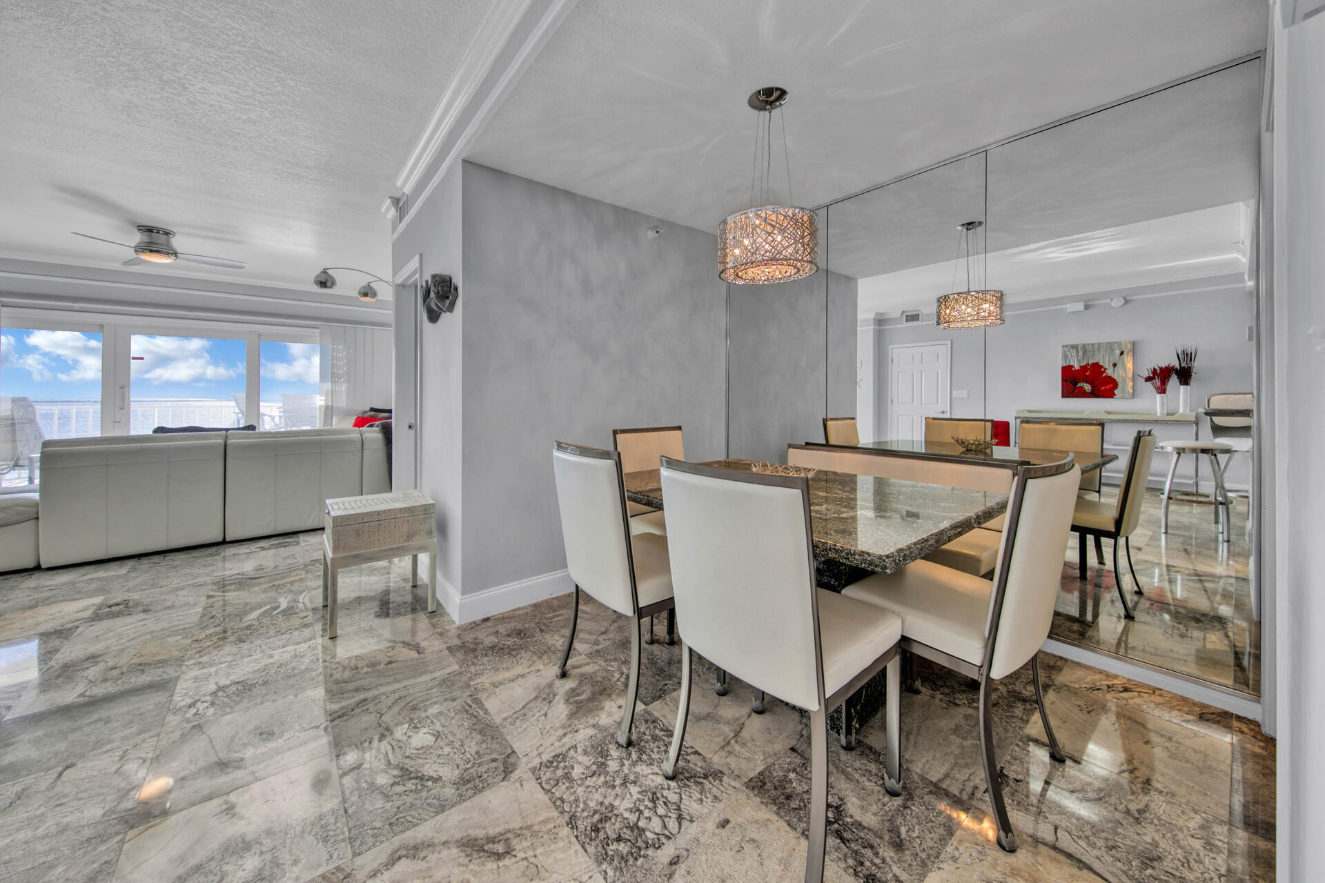 WATERVIEW TOWERS YACHT CLUB - Residential