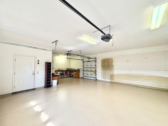 GLENLAKE PH 2 LOT 18 BLK A - Residential Lease