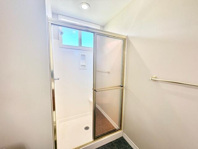 GLENLAKE PH 2 LOT 18 BLK A - Residential Lease