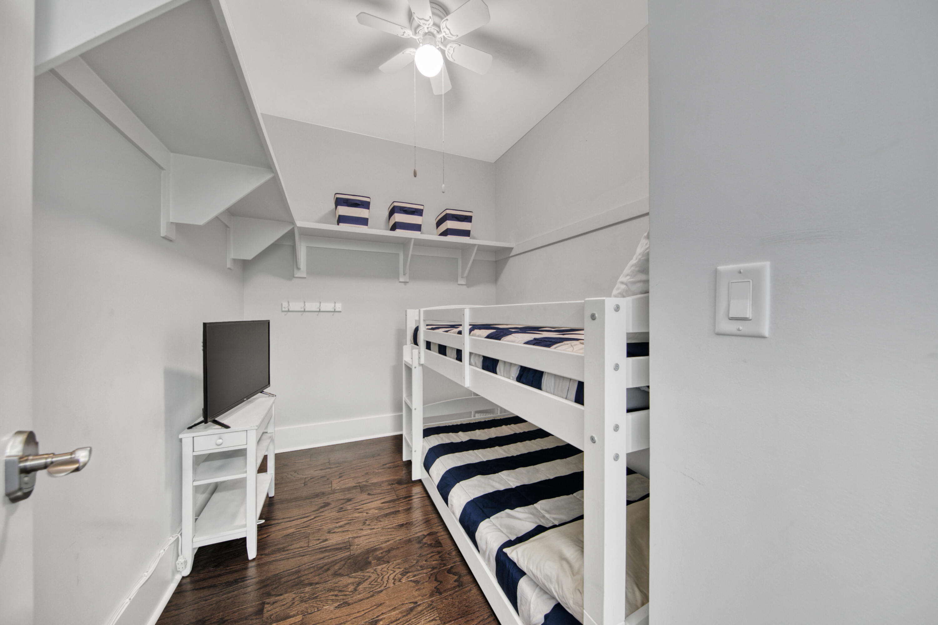 NATUREWALK AT SEAGROVE - Residential