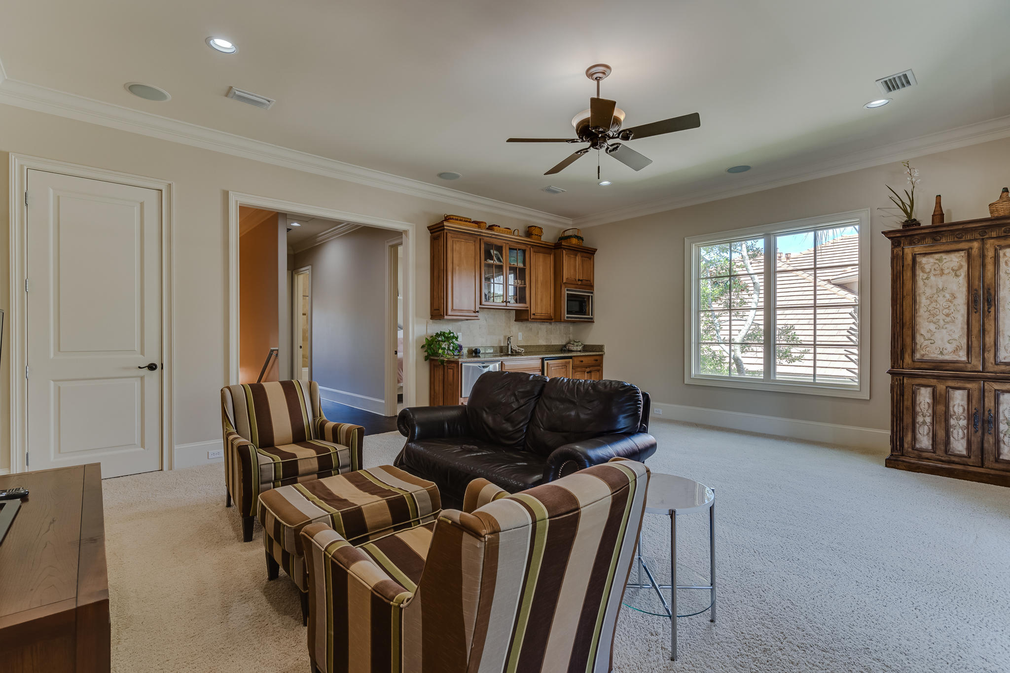 BURNT PINE - Residential