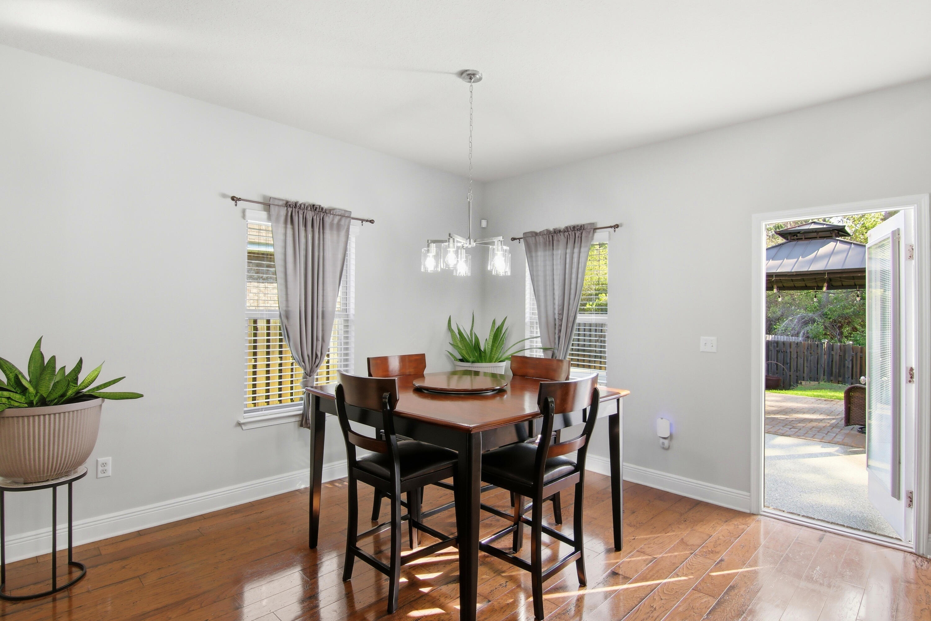 HAMMOCK BAY - Residential